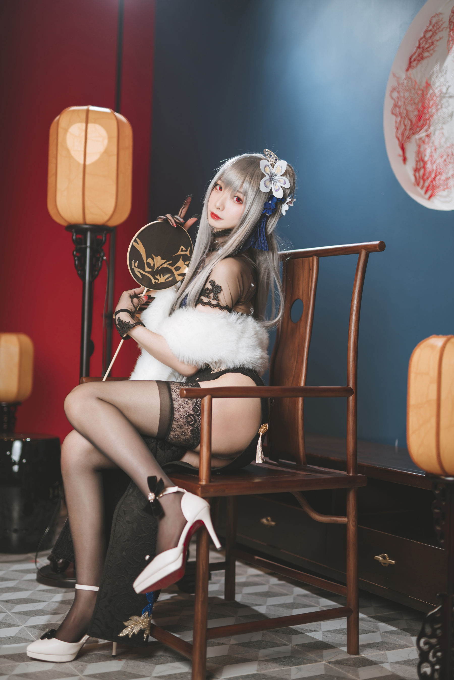 [网红COSER写真] 动漫博主封疆疆v - 路易九世旗袍