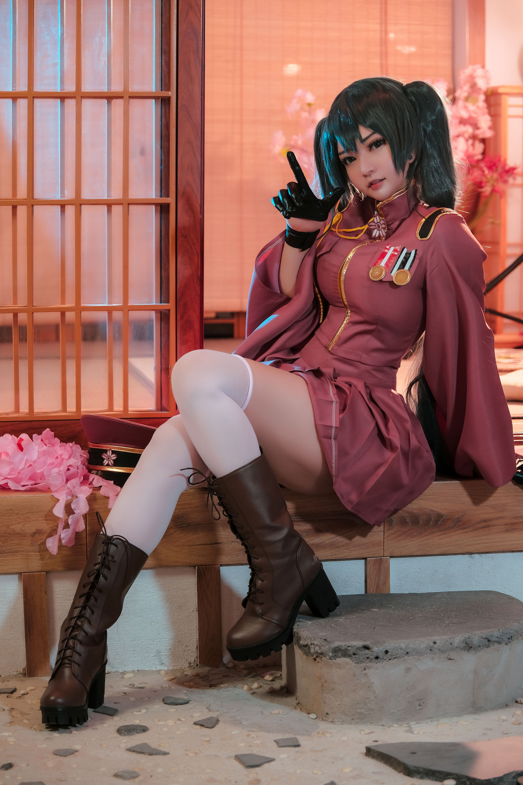 [网红COSER写真] Coser小姐姐Potato Godzilla - Miku Senbonzakura