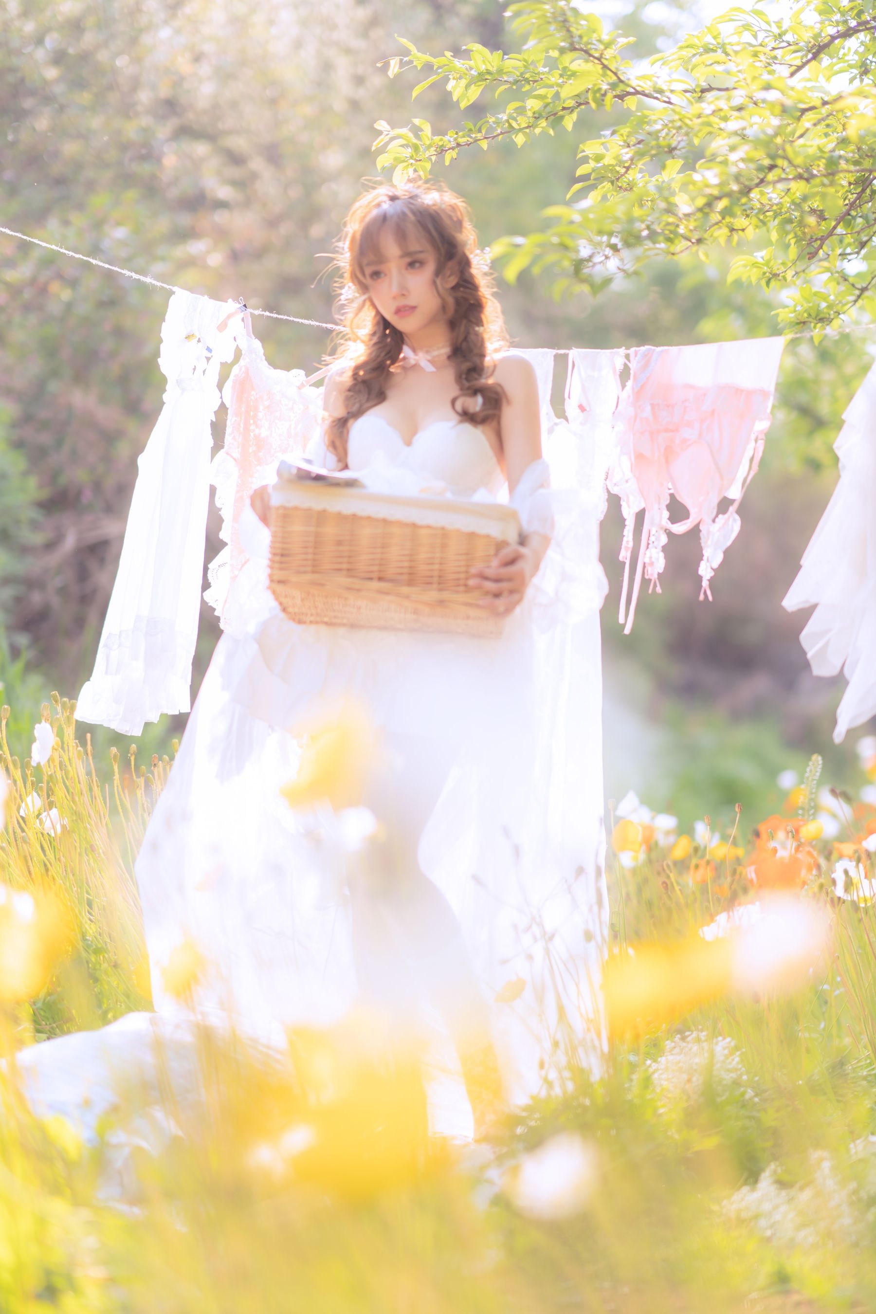 [网红COSER写真] 斗鱼米线线sama写真 - 夏日限定 晒衣服