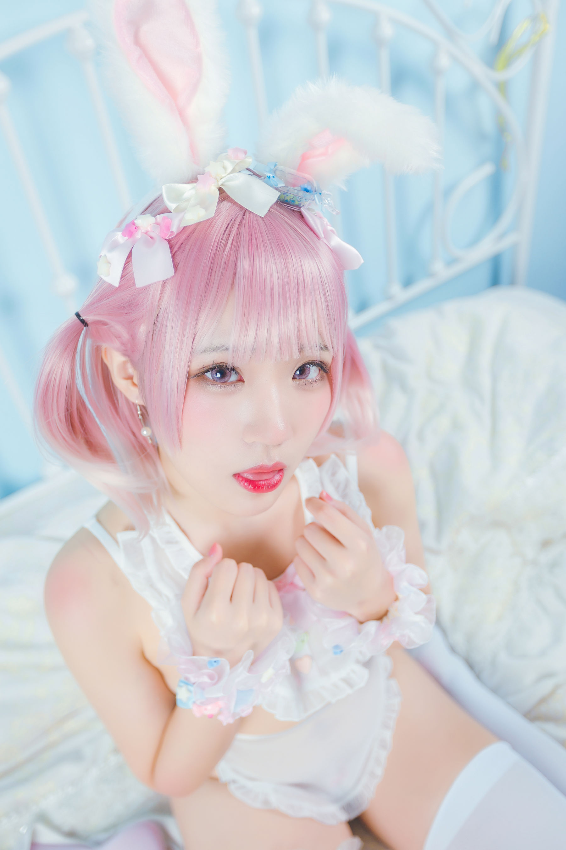 [网红COSER写真] 动漫博主Mime弥美 - 白粉色兔女郎