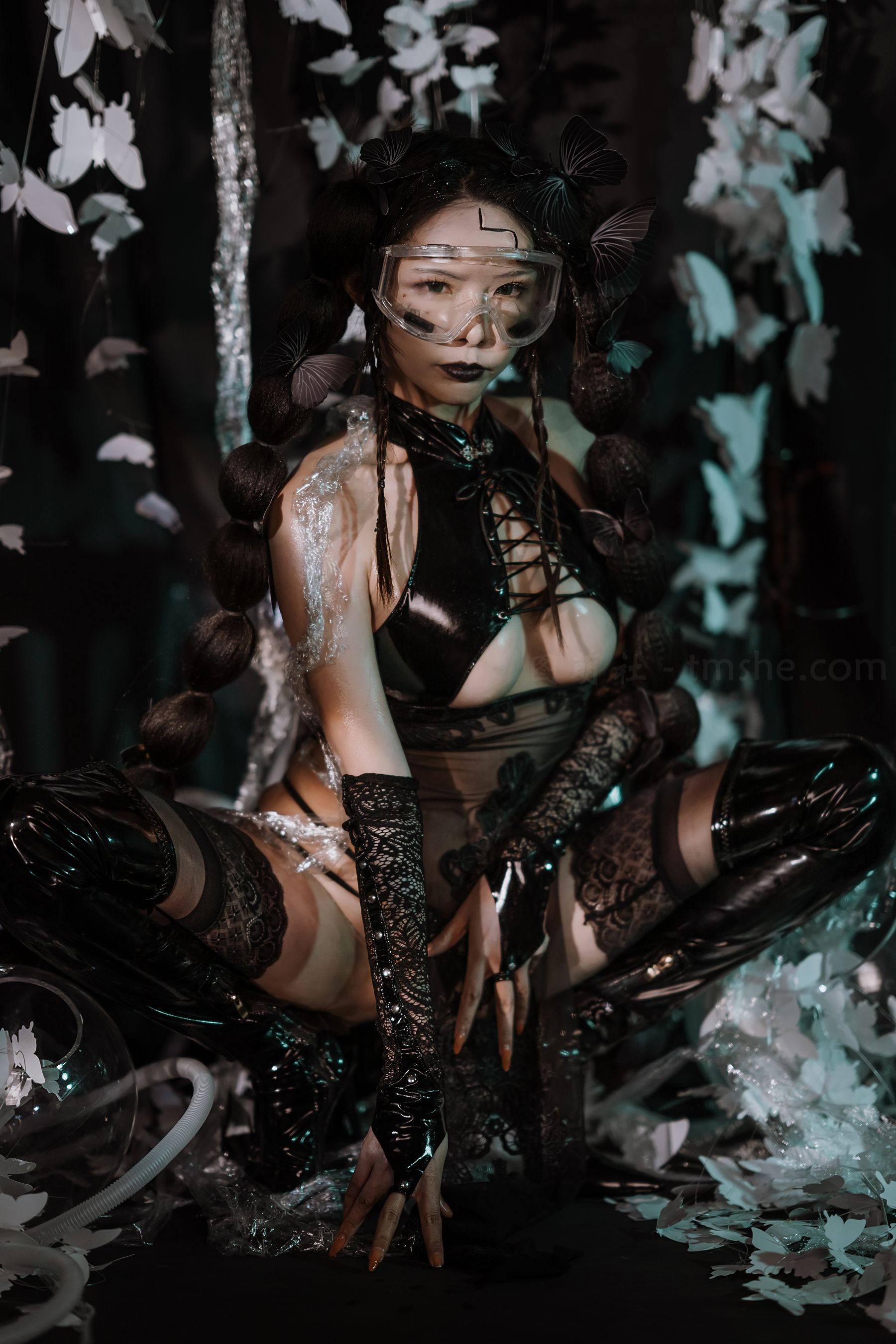 [网红COSER写真] 秋和柯基(夏小秋秋秋) - VR女友(虚拟篇)