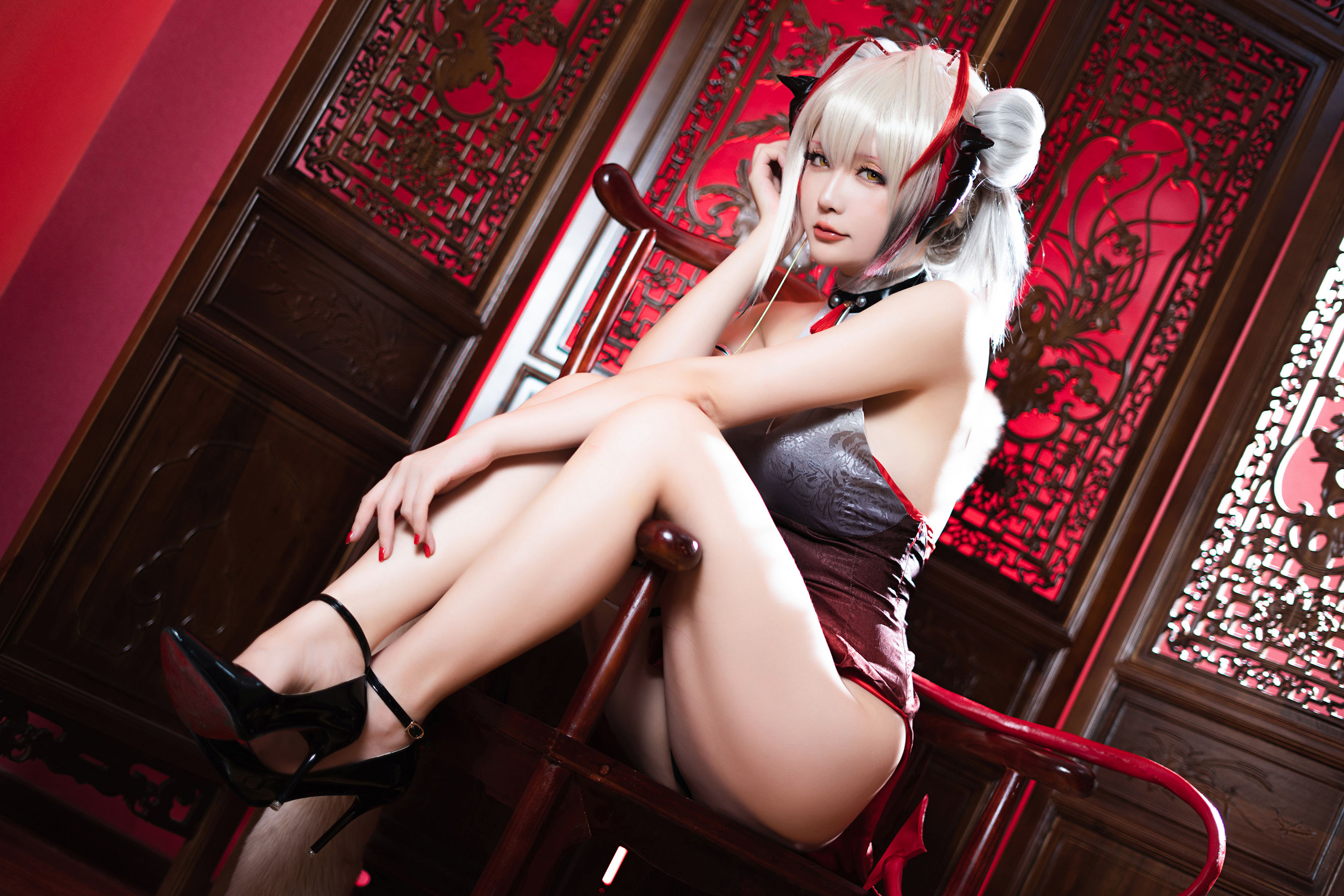[网红COSER写真] Coser小姐姐星之迟迟 - W-同人旗袍