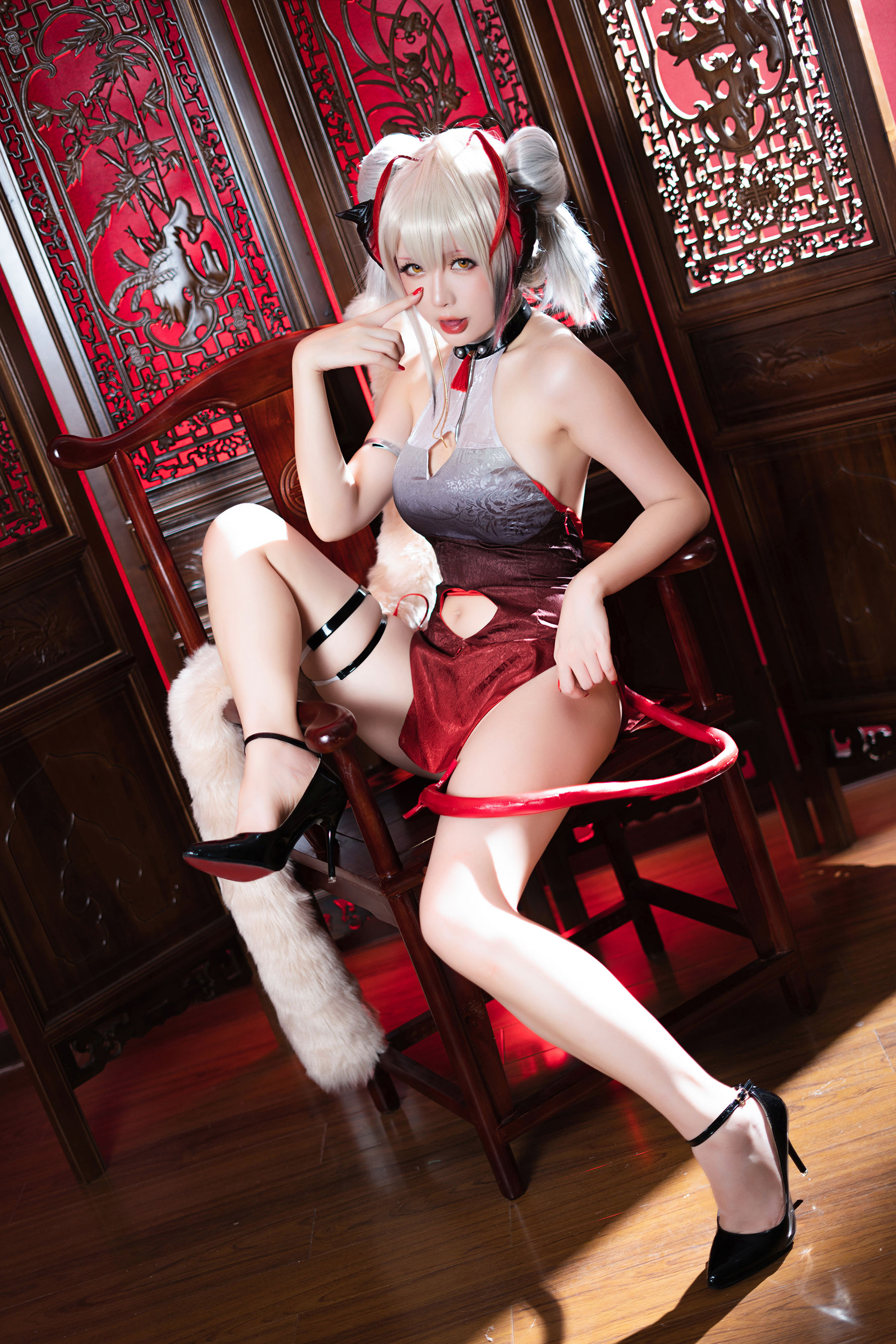 [网红COSER写真] Coser小姐姐星之迟迟 - W-同人旗袍