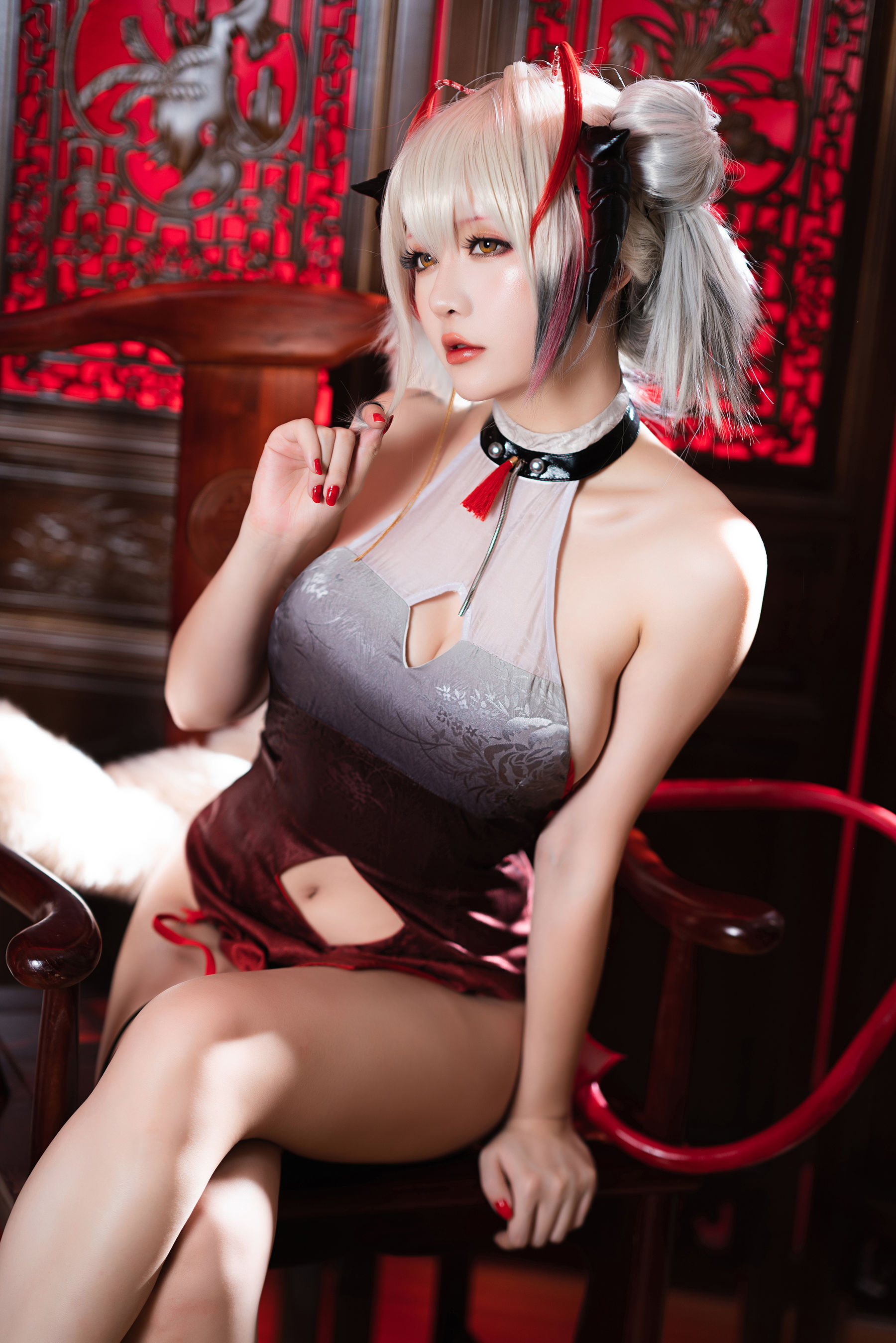 [网红COSER写真] Coser小姐姐星之迟迟 - W-同人旗袍
