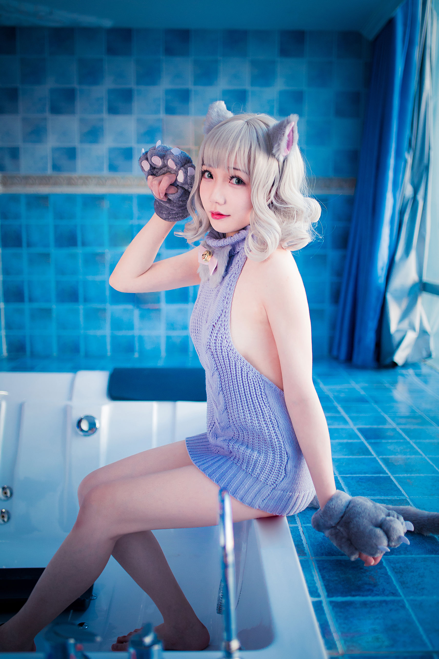 [网红COSER写真] 萝莉福利真央Mao - 露背毛衣