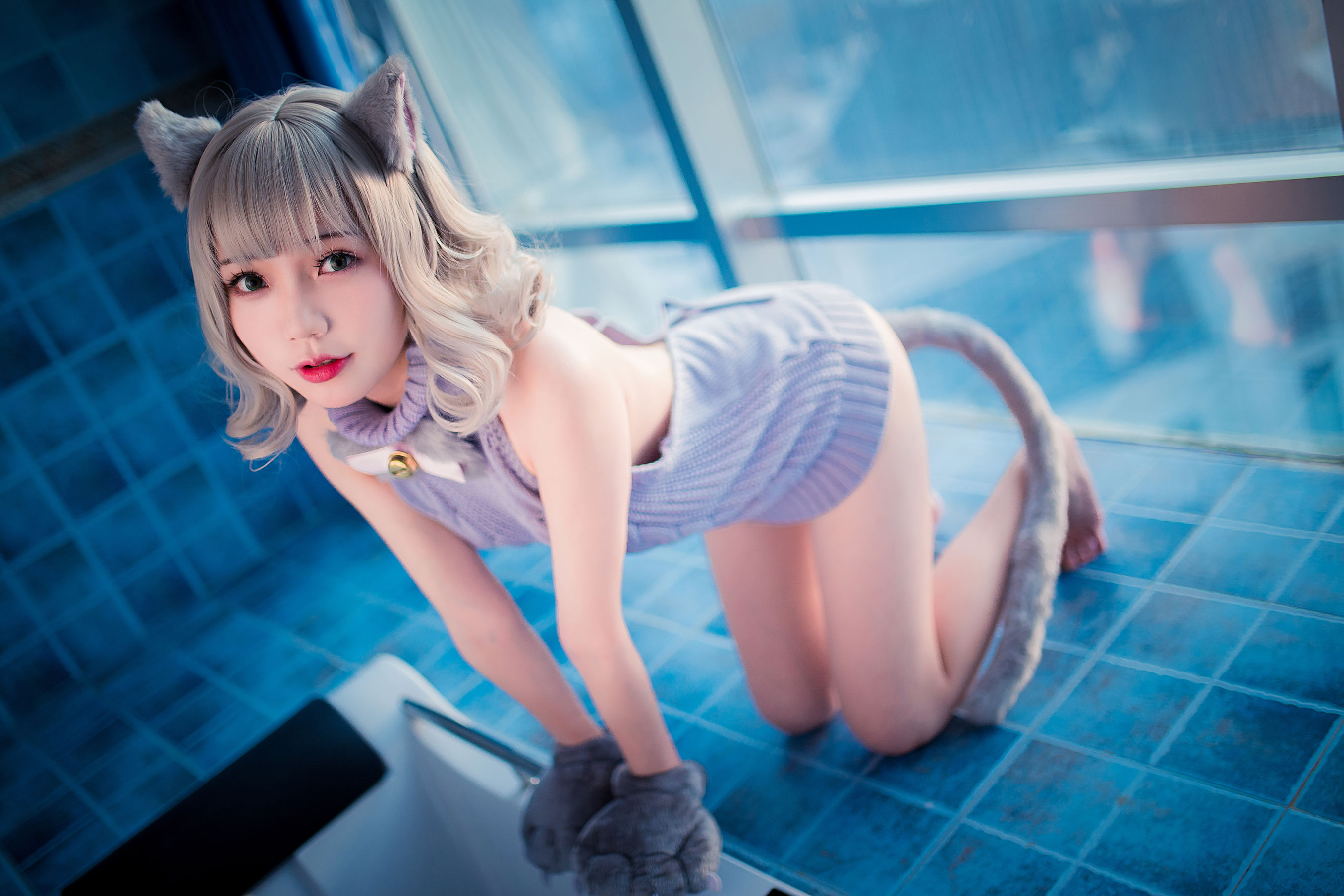 [网红COSER写真] 萝莉福利真央Mao - 露背毛衣