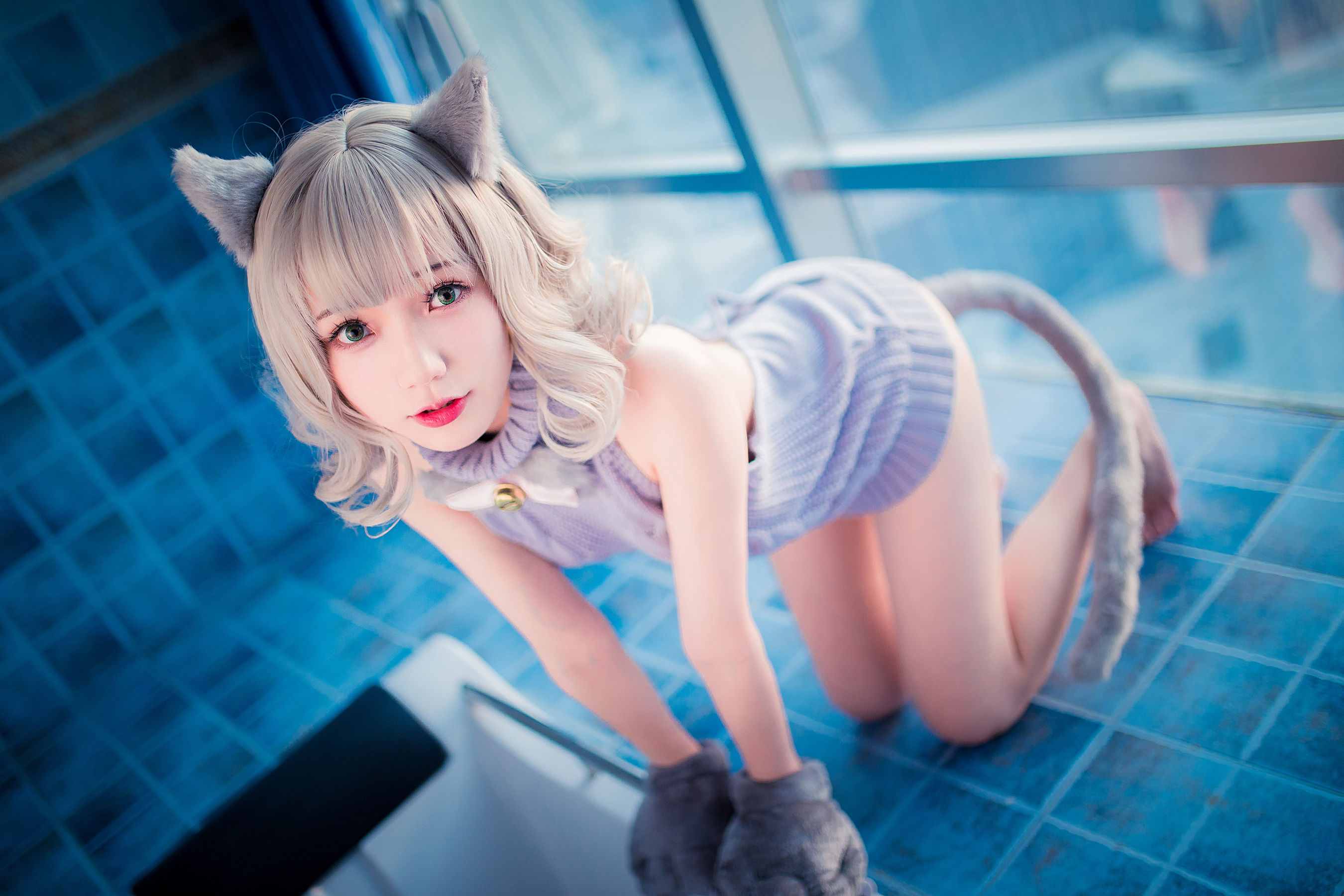 [网红COSER写真] 萝莉福利真央Mao - 露背毛衣
