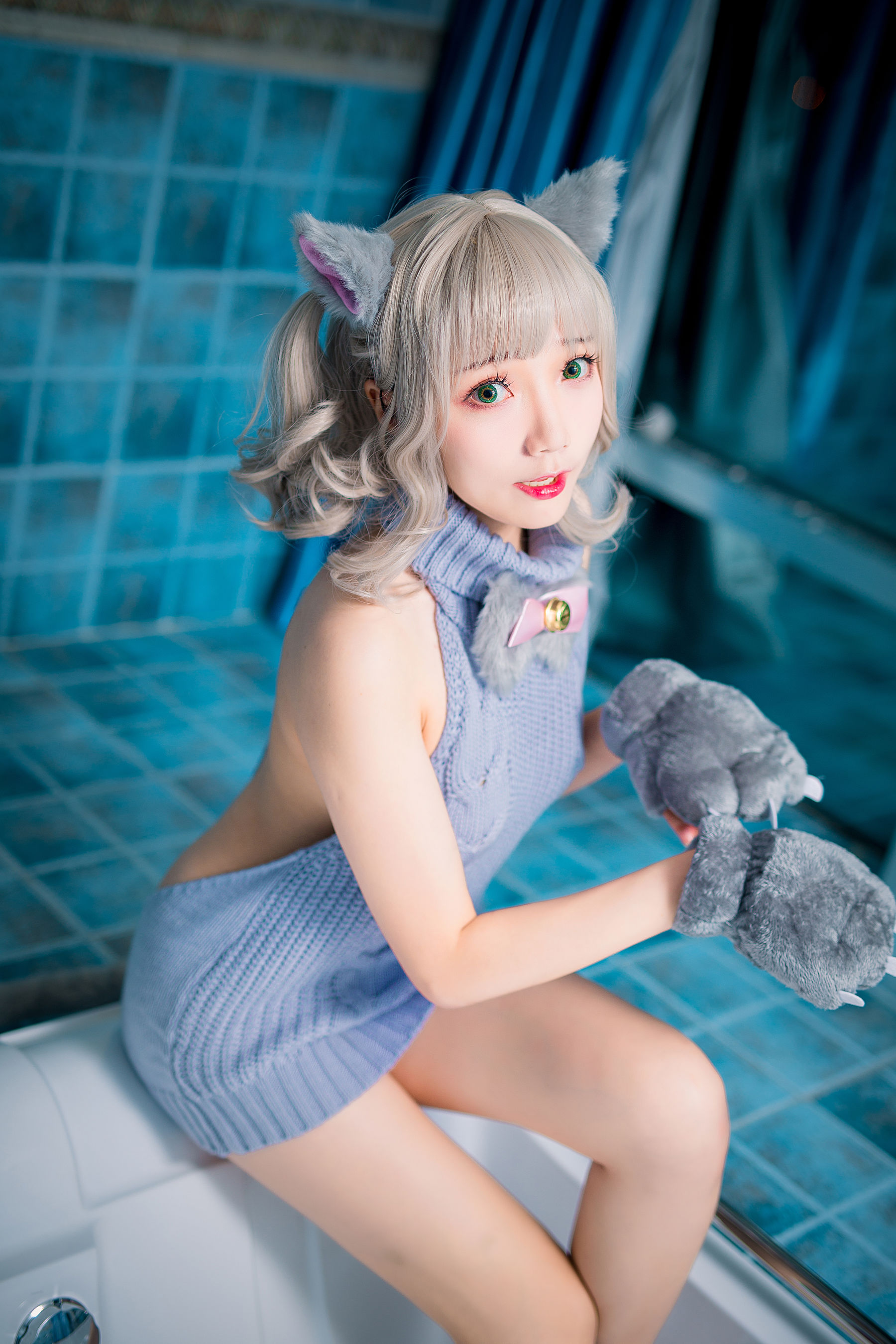 [网红COSER写真] 萝莉福利真央Mao - 露背毛衣