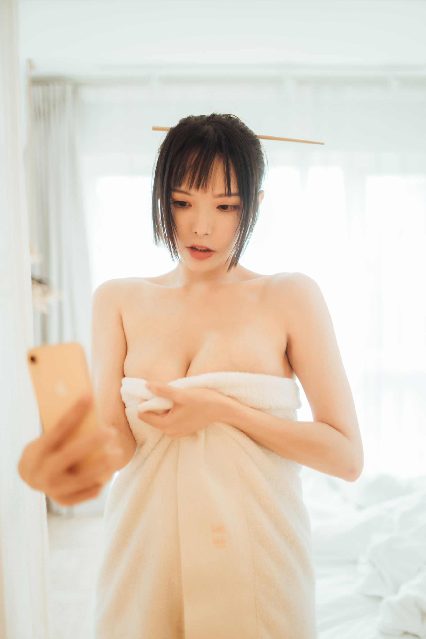 [网红COSER写真] 秋和柯基(夏小秋秋秋) - 巴山夜雨