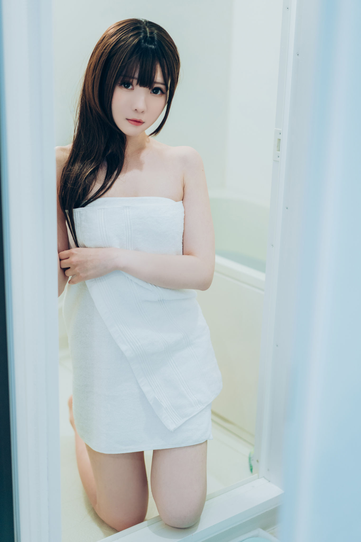 [网红COSER写真] 微博妹纸霜月shimo - SPRING