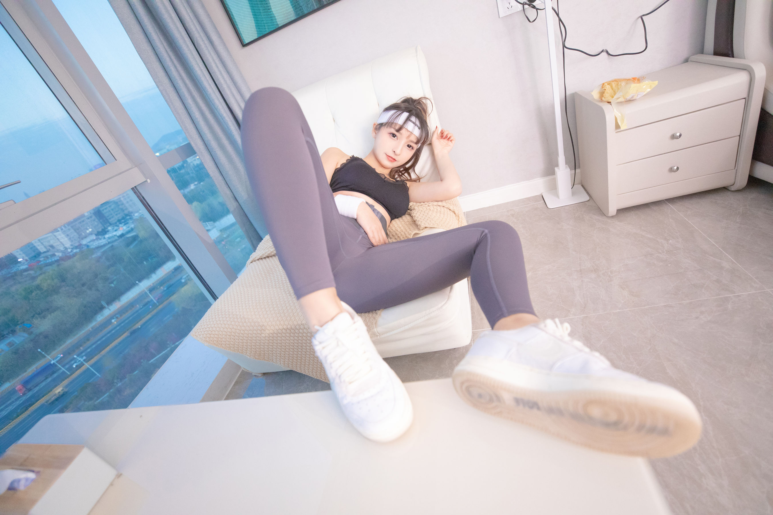[网红COSER写真] 萝莉神楽板真冬之温度の香り