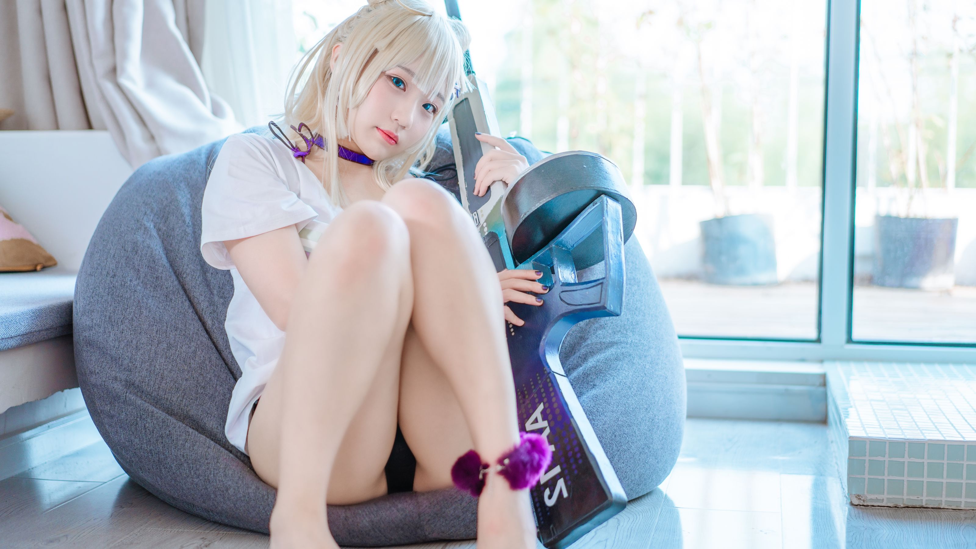 [网红COSER写真] 动漫博主Mime弥美 - 少女前线 AA-12 无烟棒棒糖