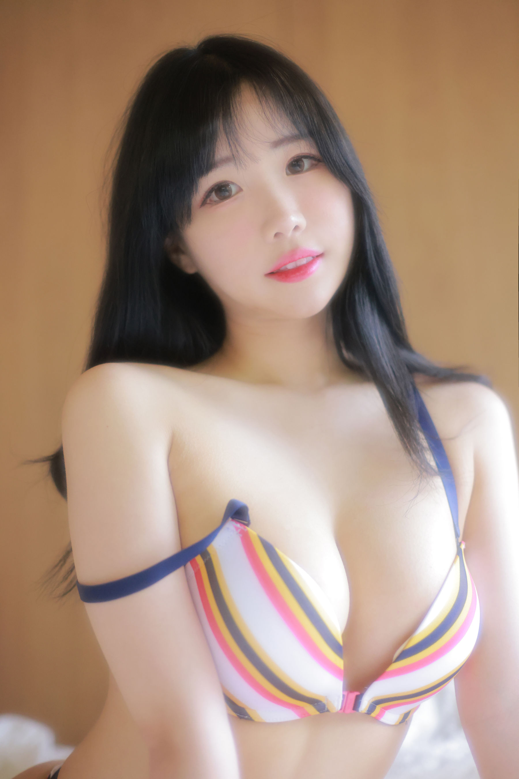 [Addielyn]  Monthly Addielyn - June Girlfriend