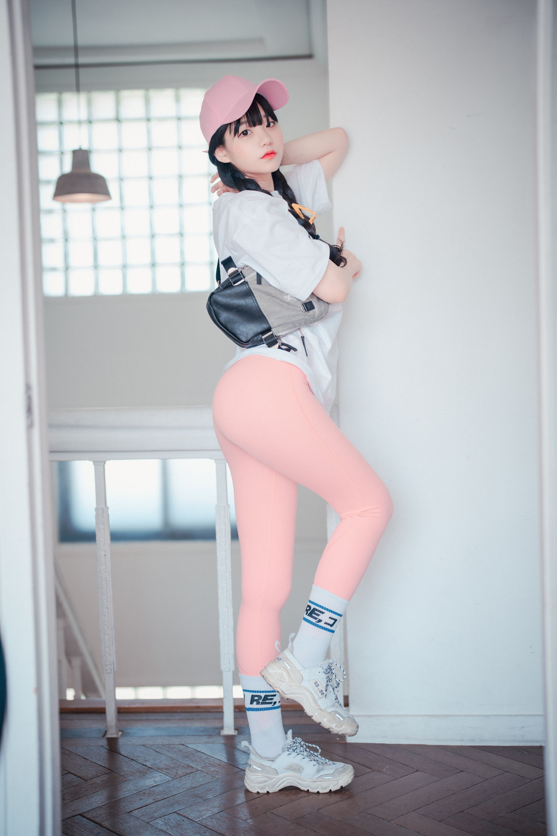 [DJAWA]  Jenny - Loose and Tight Pink