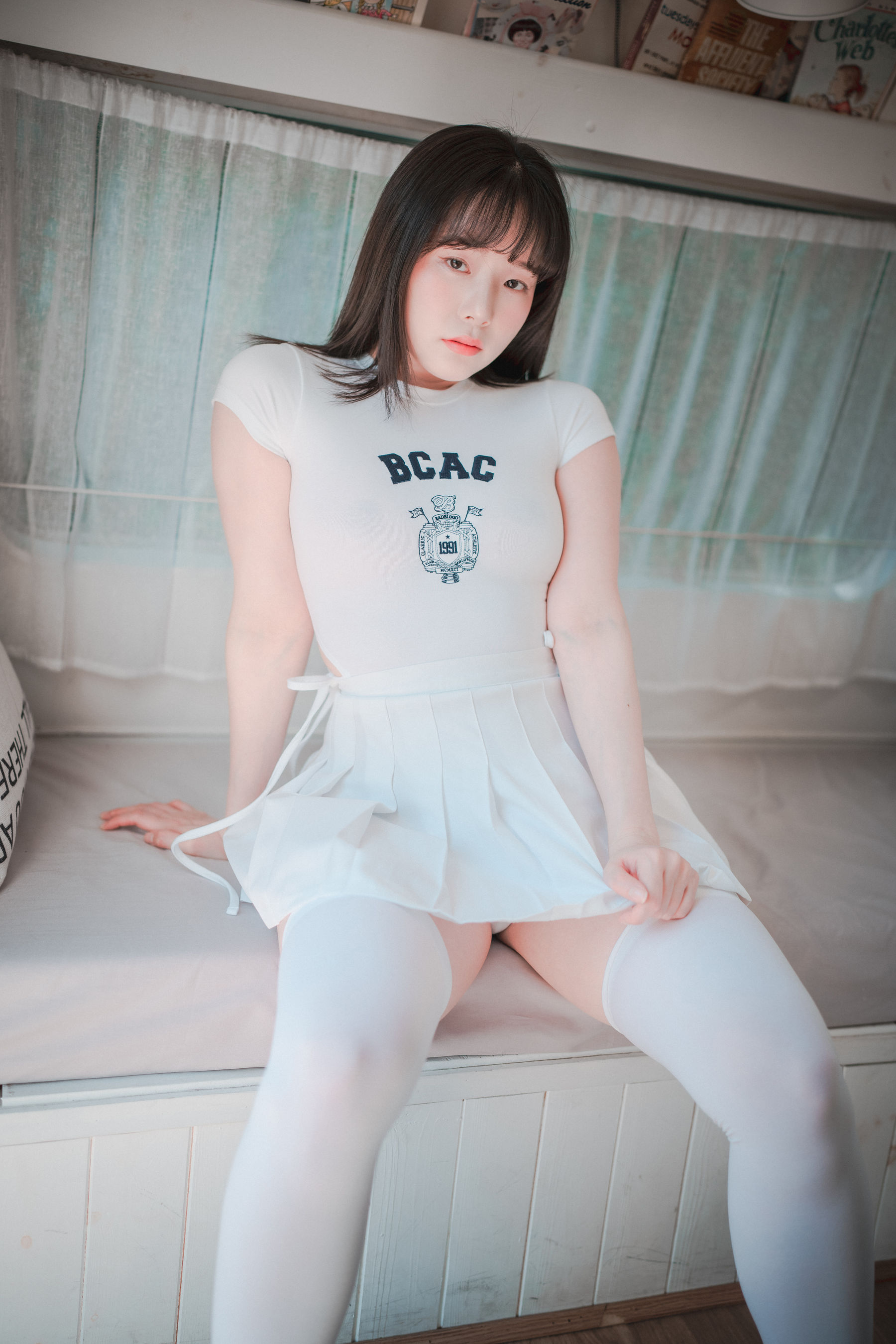 [DJAWA]  PIA - Classic Athletic Girl