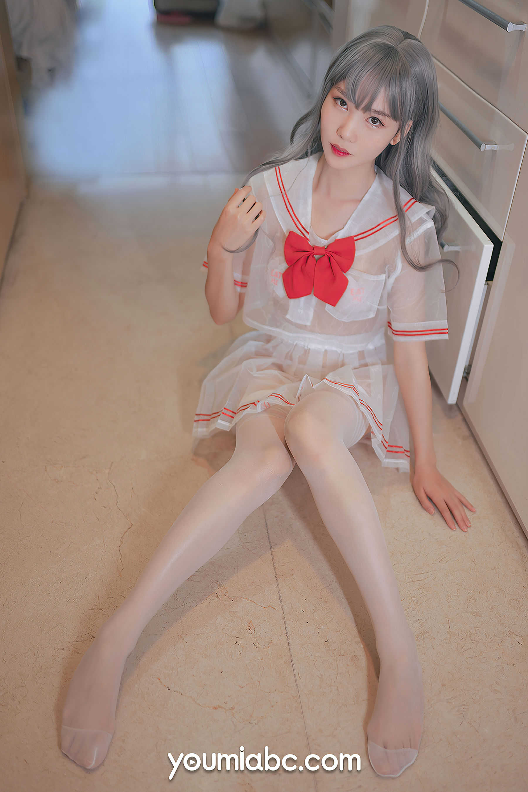 [尤蜜YouMi]  抖娘利世 你的草莓妹妹