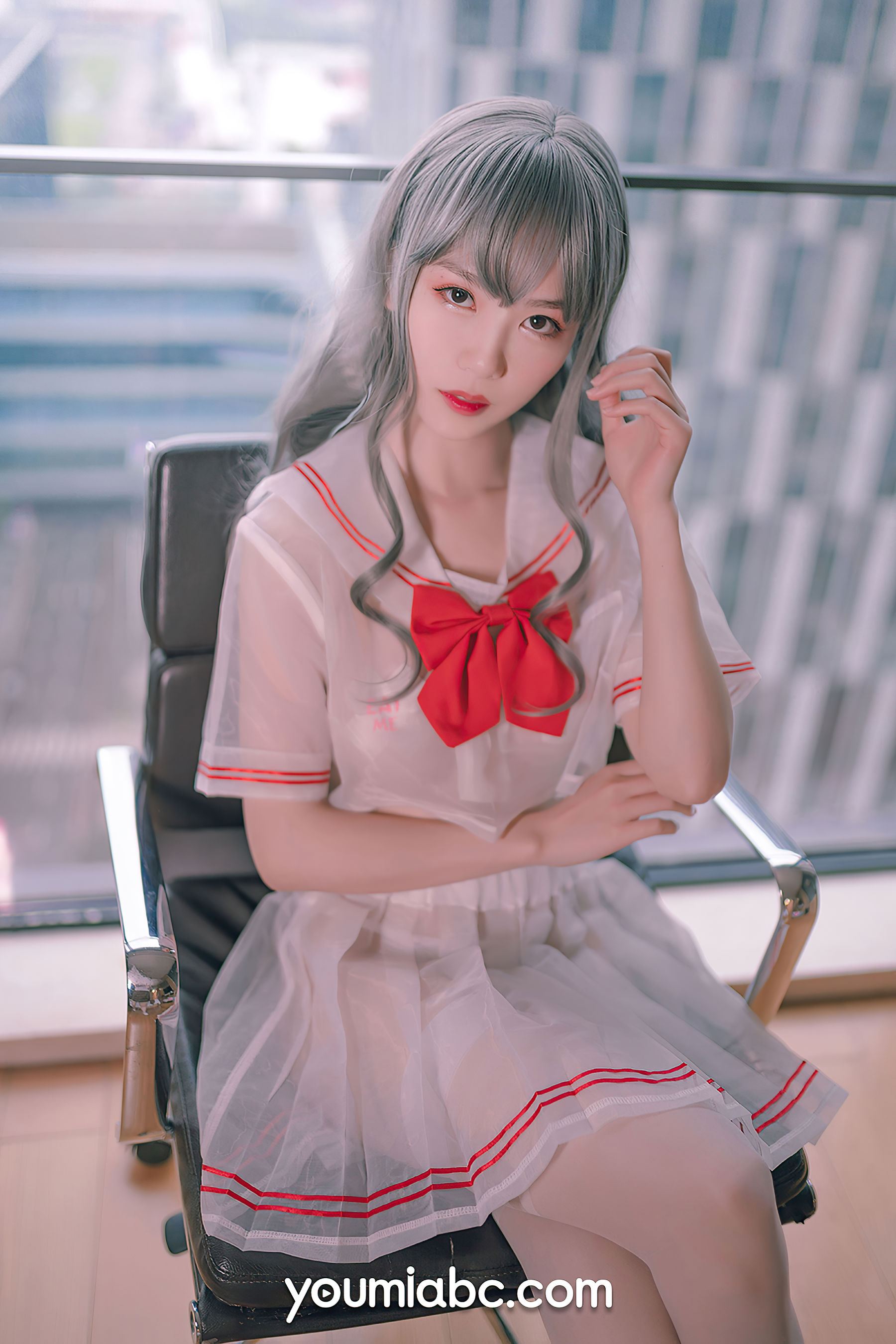 [尤蜜YouMi]  抖娘利世 你的草莓妹妹