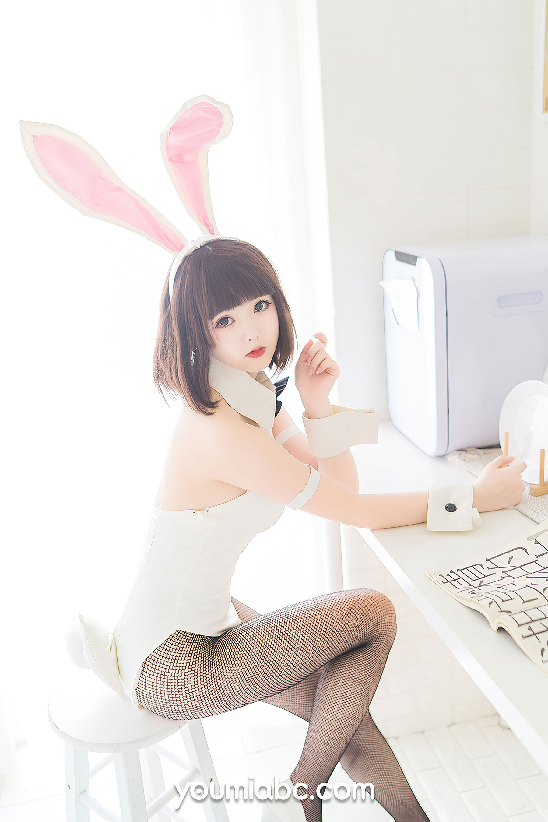 [尤蜜YouMi]  向小圆 兔女郎加藤惠