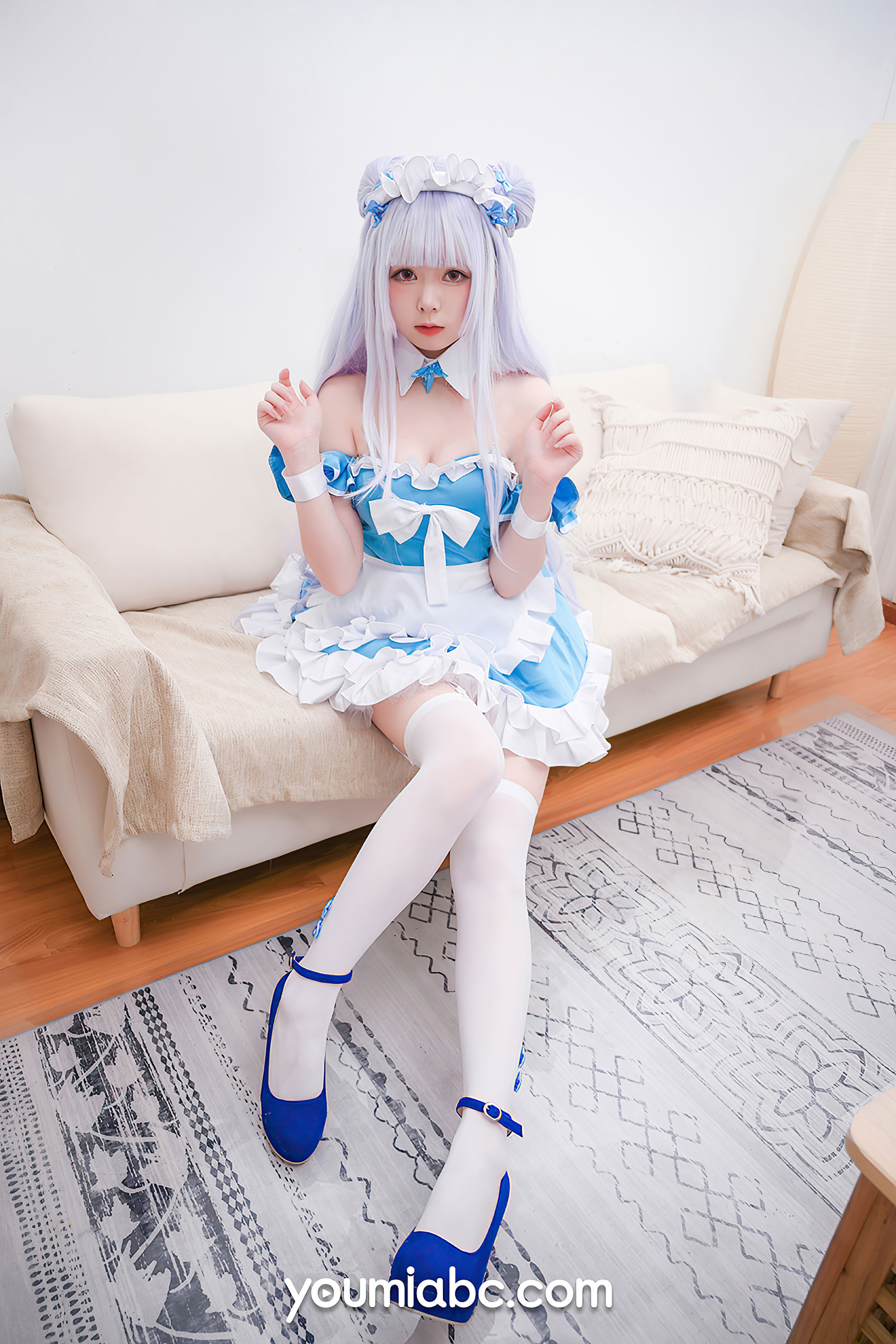 [尤蜜YouMi]  向小圆 小天鹅女仆