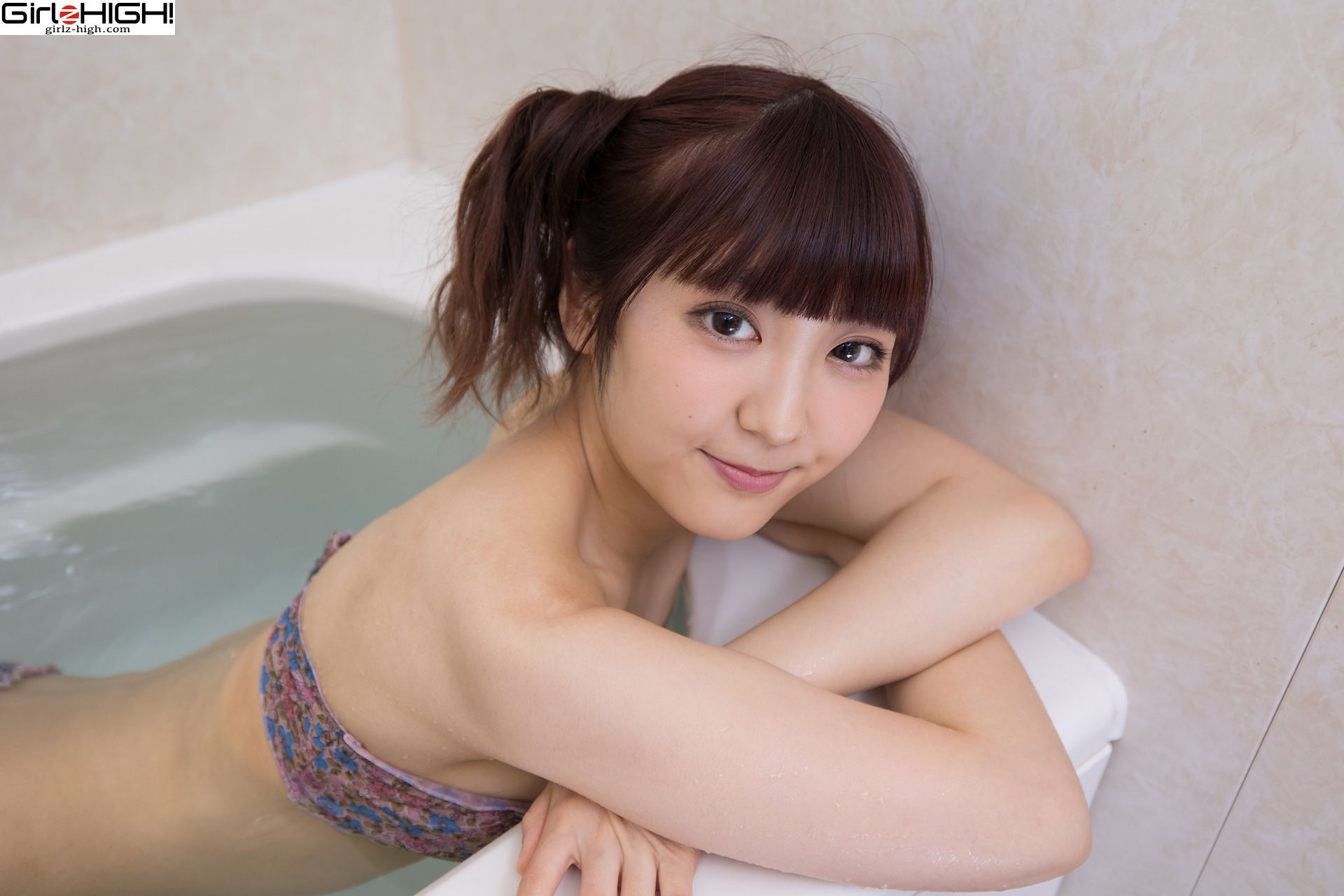 [Girlz-High] Ai Takanashi 高梨あい - bfaa_061_001
