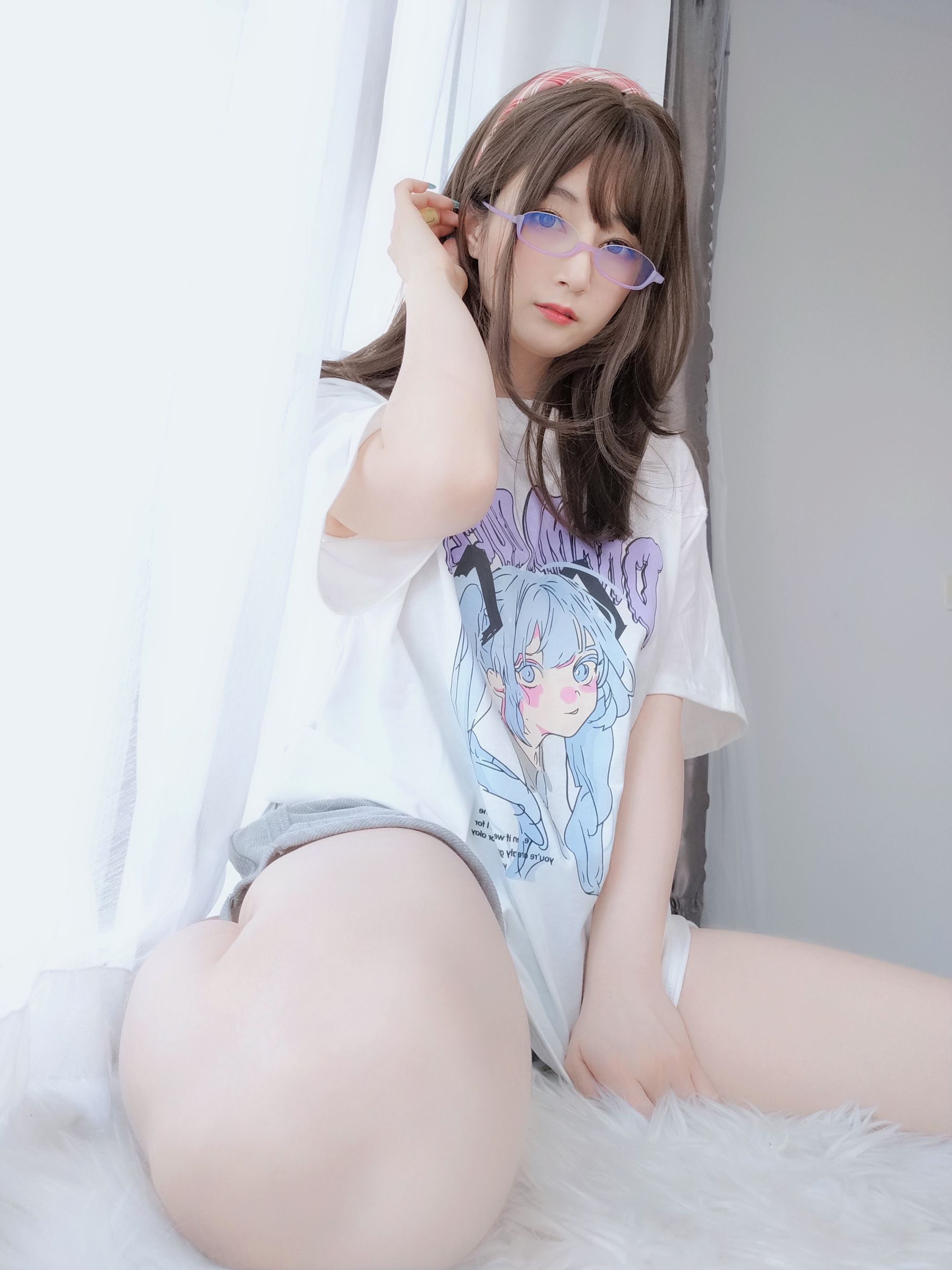 [网红COSER写真] Coser小姐姐白银 - 宅家女友