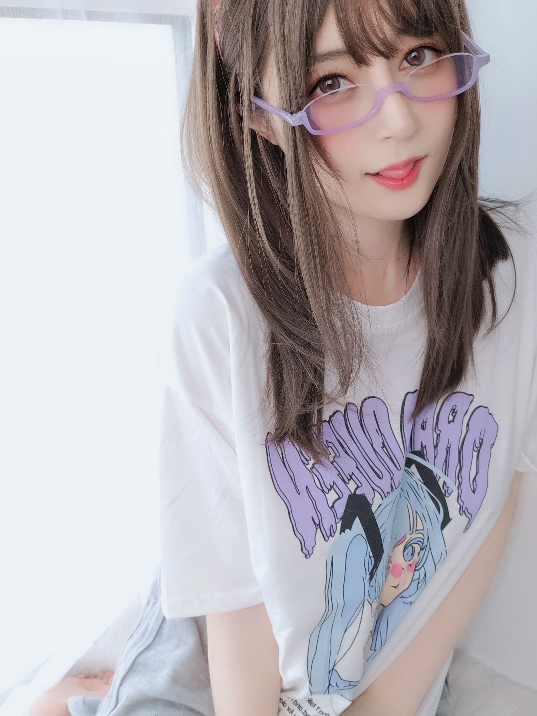 [网红COSER写真] Coser小姐姐白银 - 宅家女友