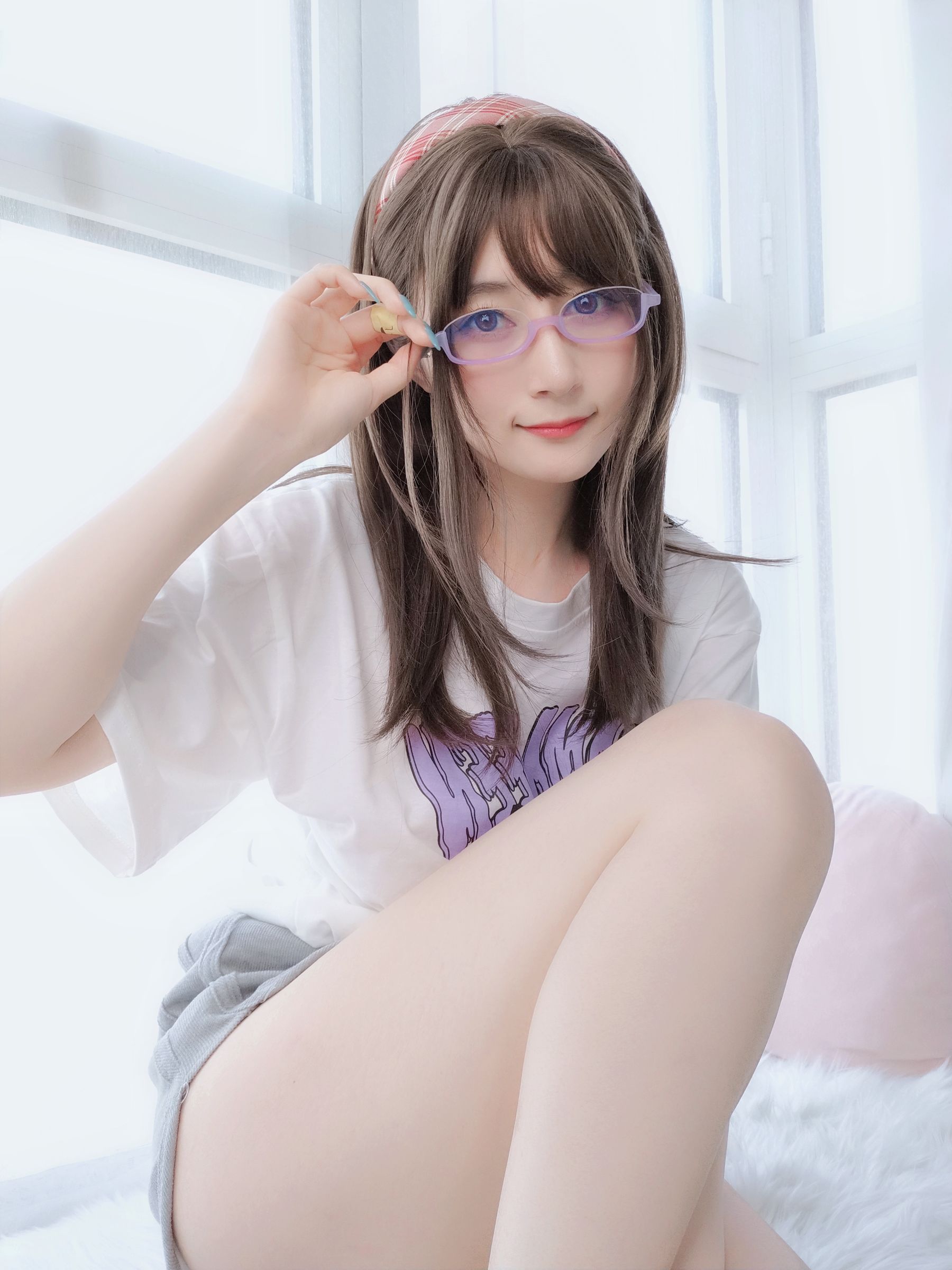 [网红COSER写真] Coser小姐姐白银 - 宅家女友