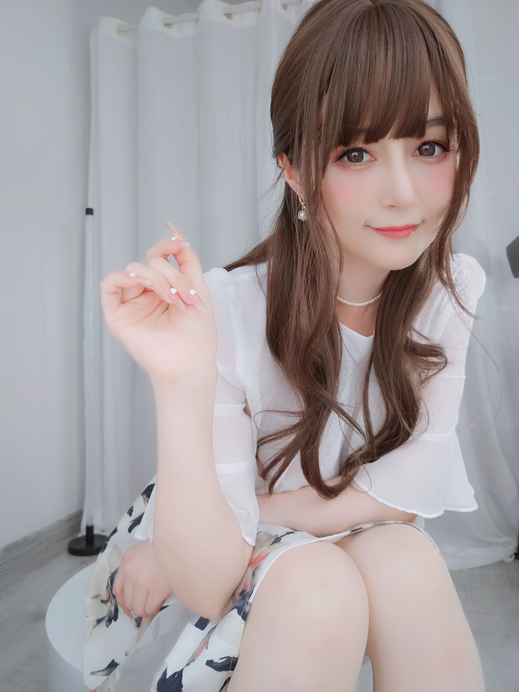 [网红COSER写真] Coser小姐姐白银 - 肉丝人妻