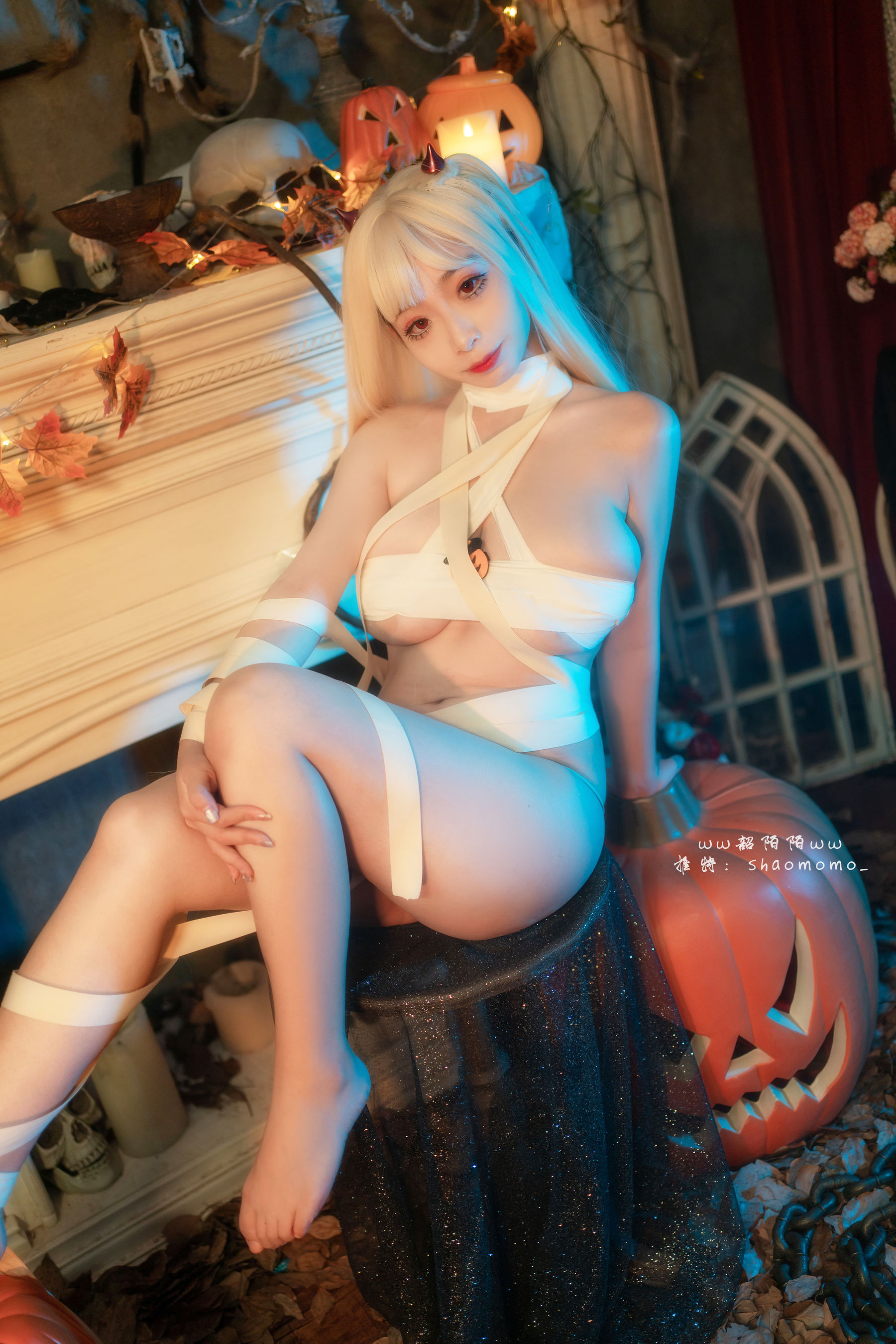 [网红COSER写真] Cosplay美女韶陌陌 - 万圣节绷带