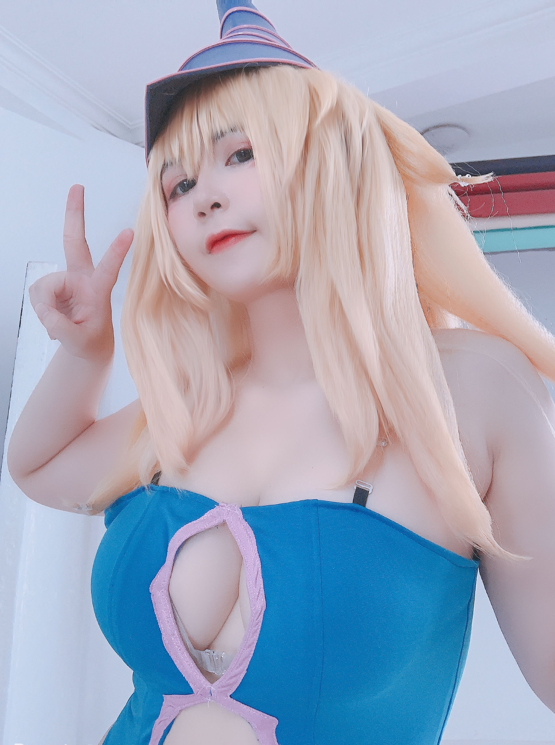 [网红COSER写真] Uy Uy - Dark Magicial Girl