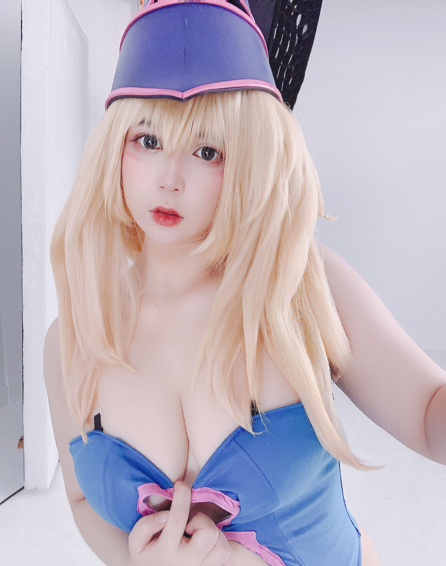 [网红COSER写真] Uy Uy - Dark Magicial Girl