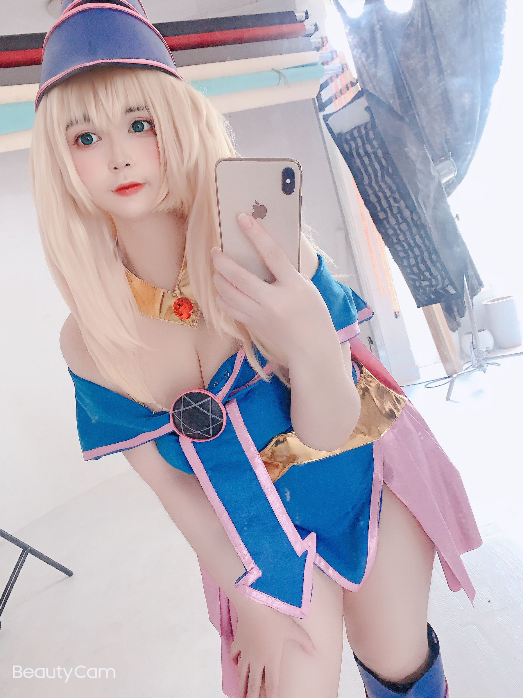 [网红COSER写真] Uy Uy - Dark Magicial Girl