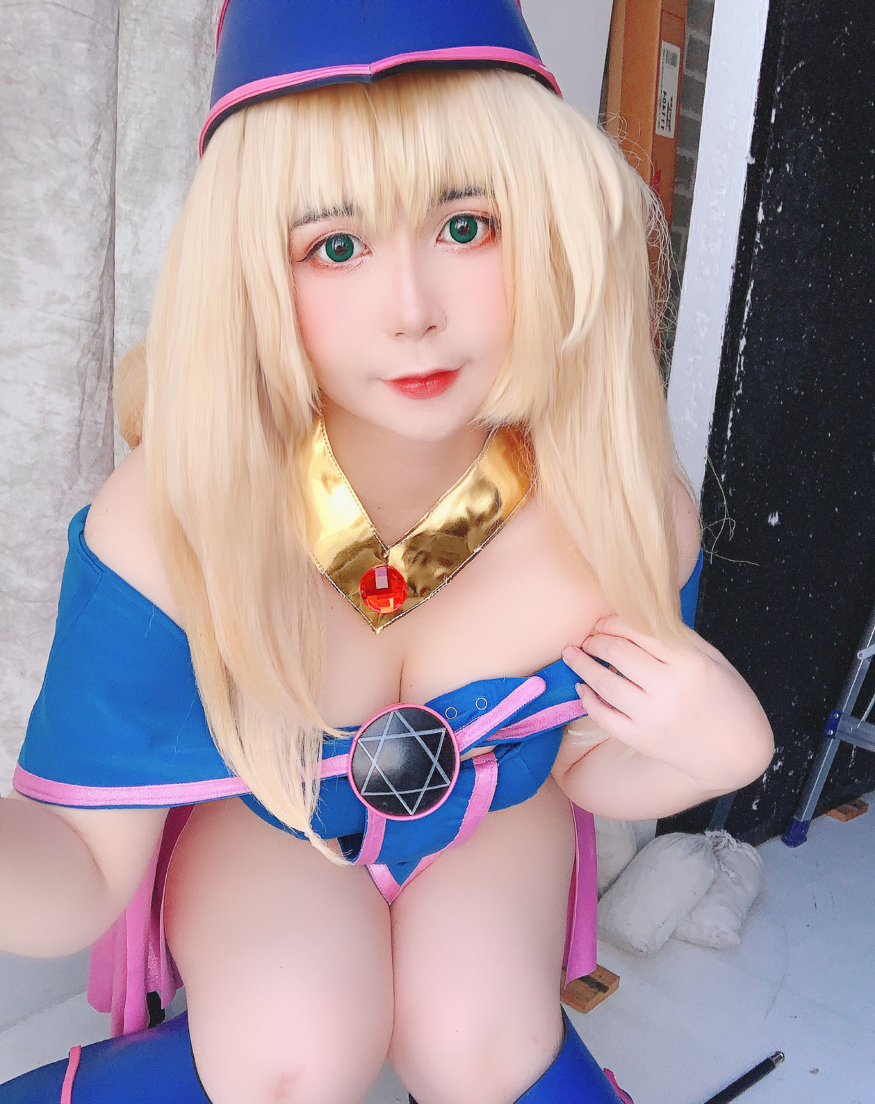 [网红COSER写真] Uy Uy - Dark Magicial Girl