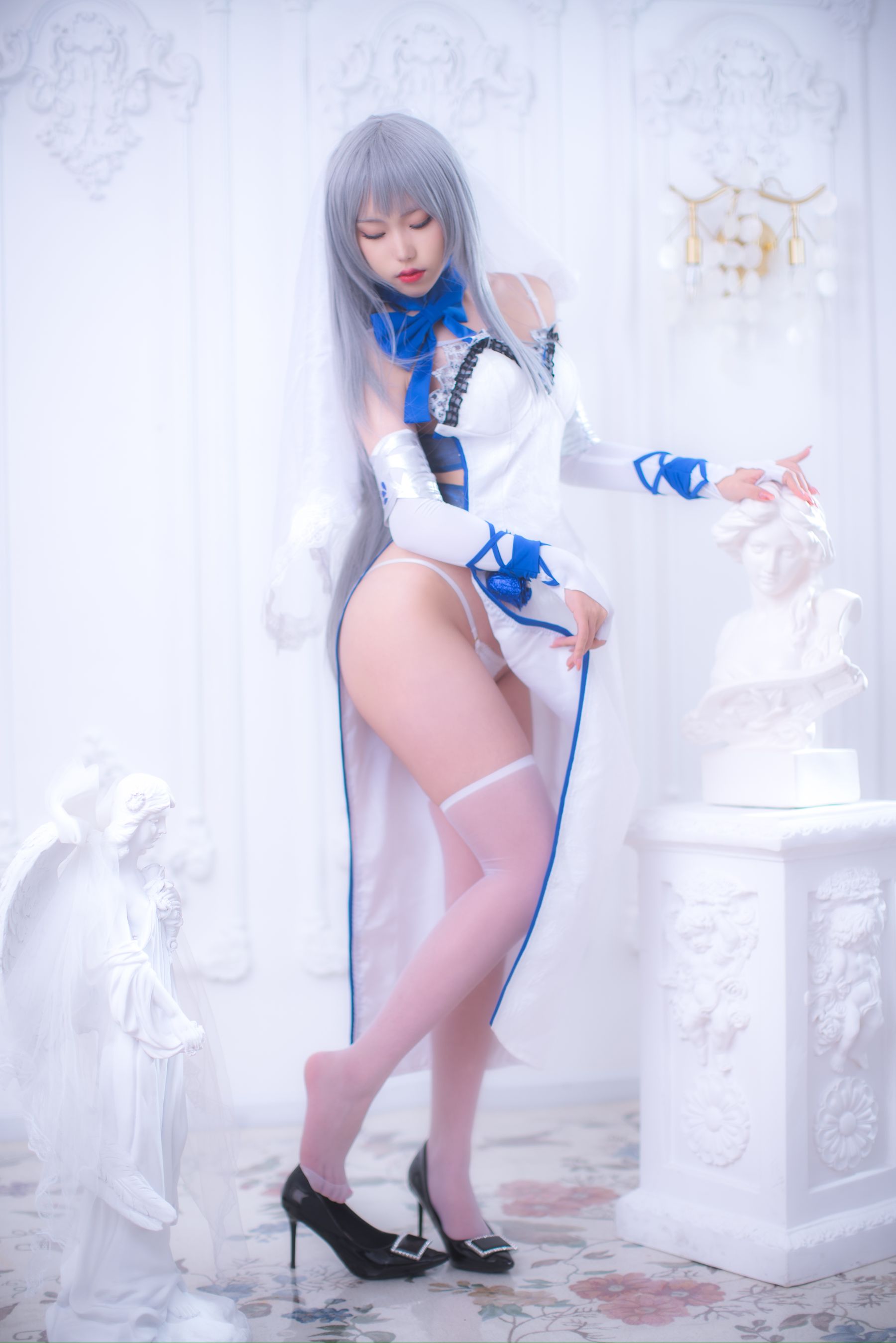 [网红COSER写真] 一北亦北 - 路易九世礼服