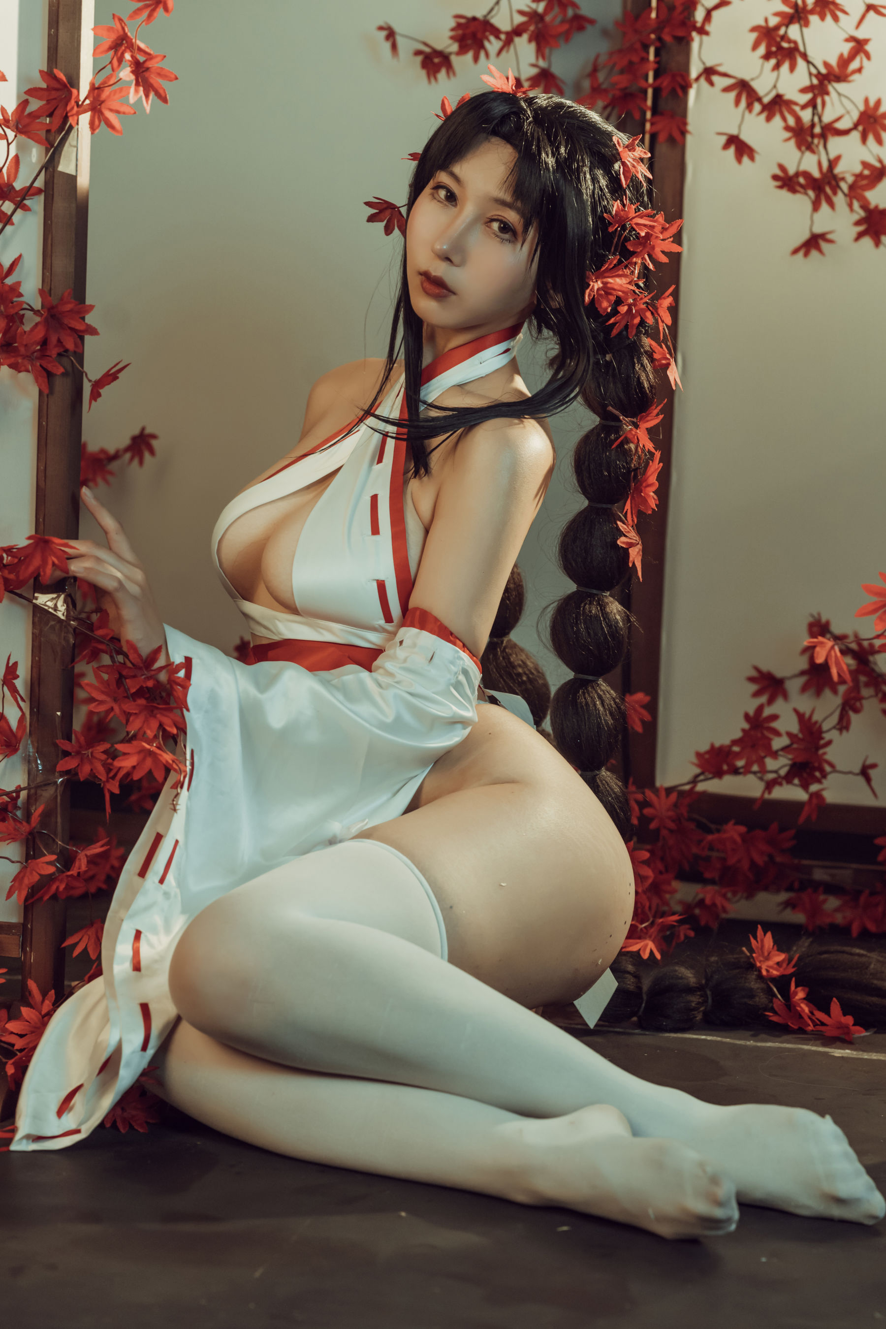 [网红COSER写真] 云溪溪 - 奶桃巫女