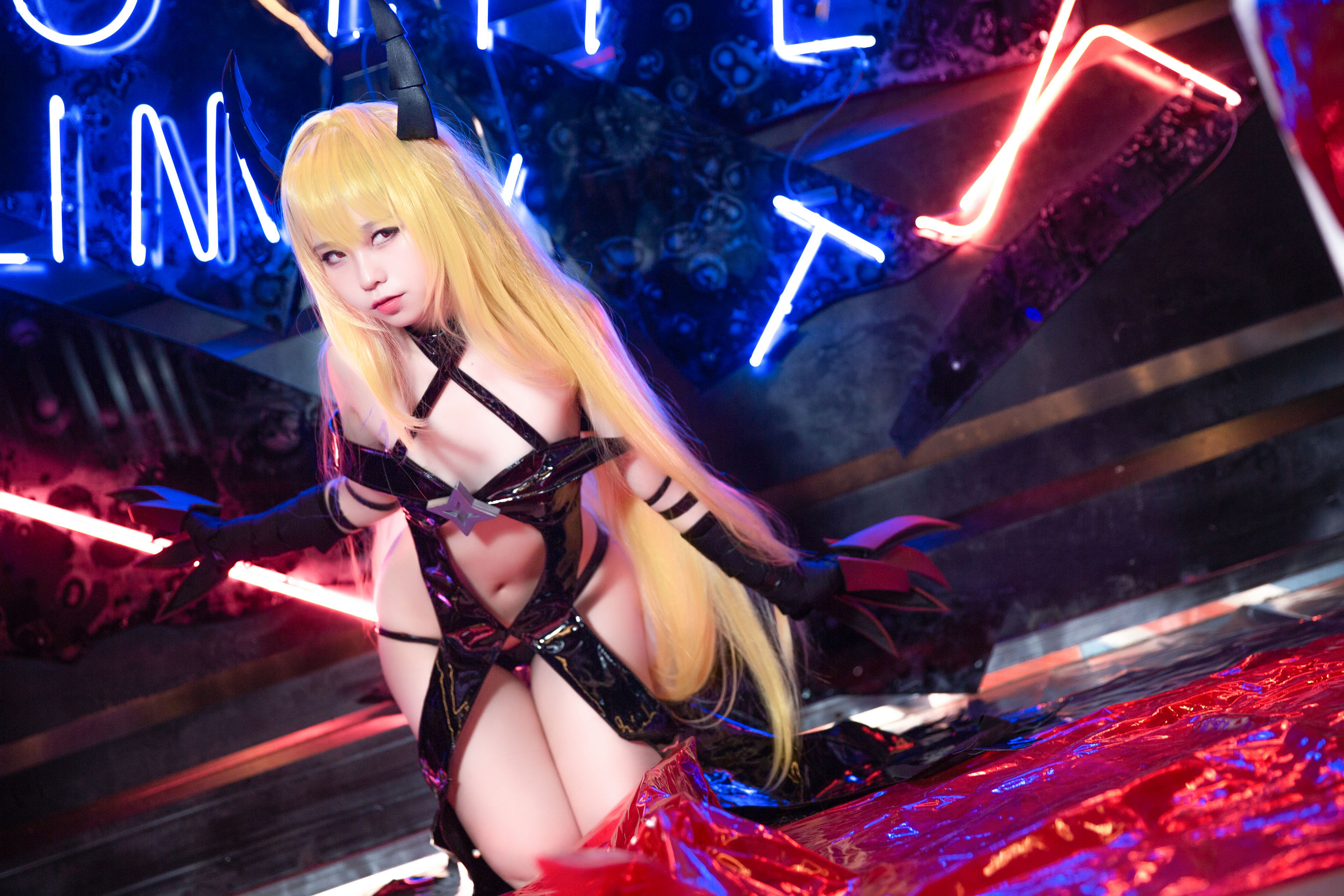 [网红COSER写真] 动漫博主G44不会受伤 - 小暗darkness