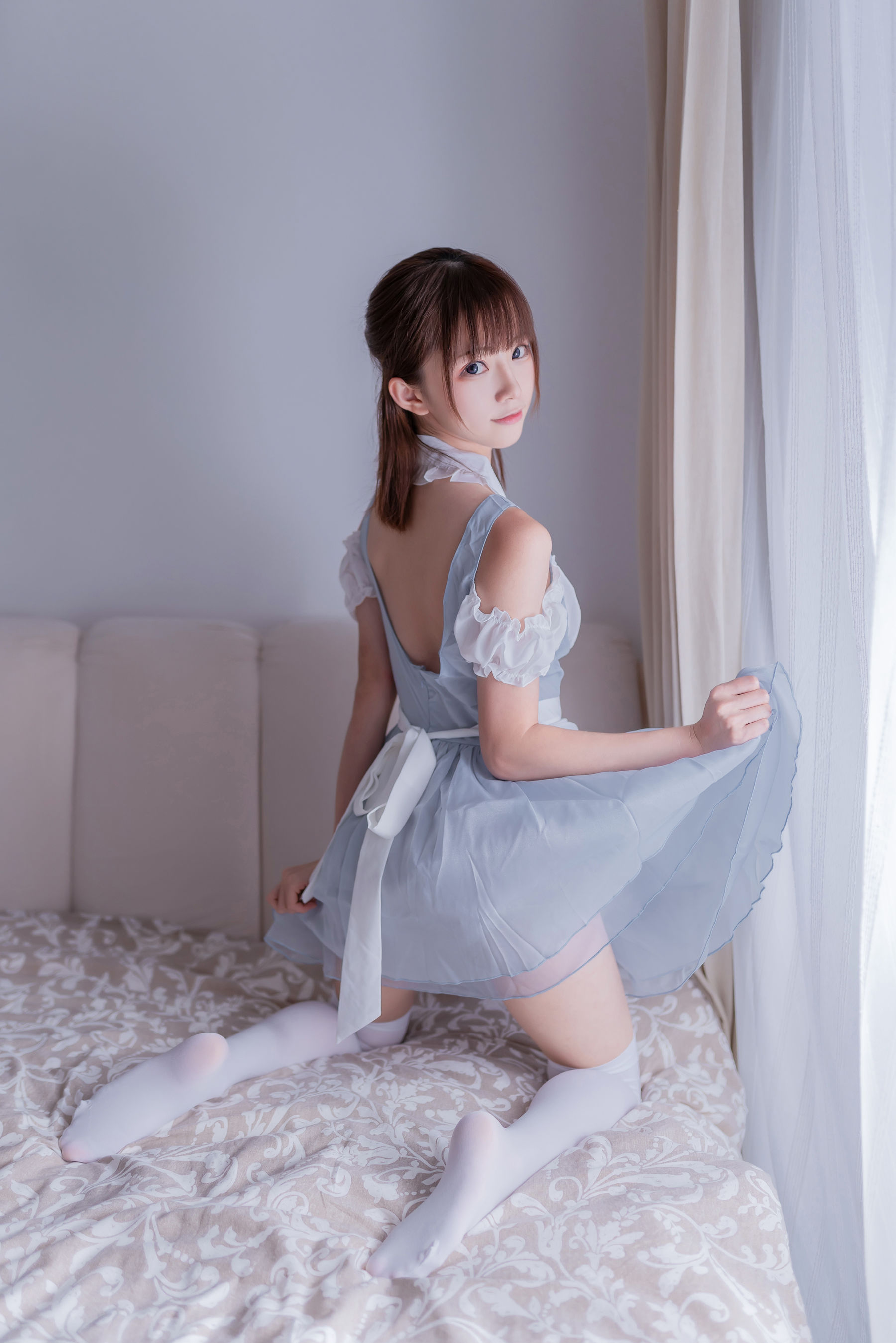 [网红COSER写真] 动漫博主Kitaro_绮太郎 - 白情女仆