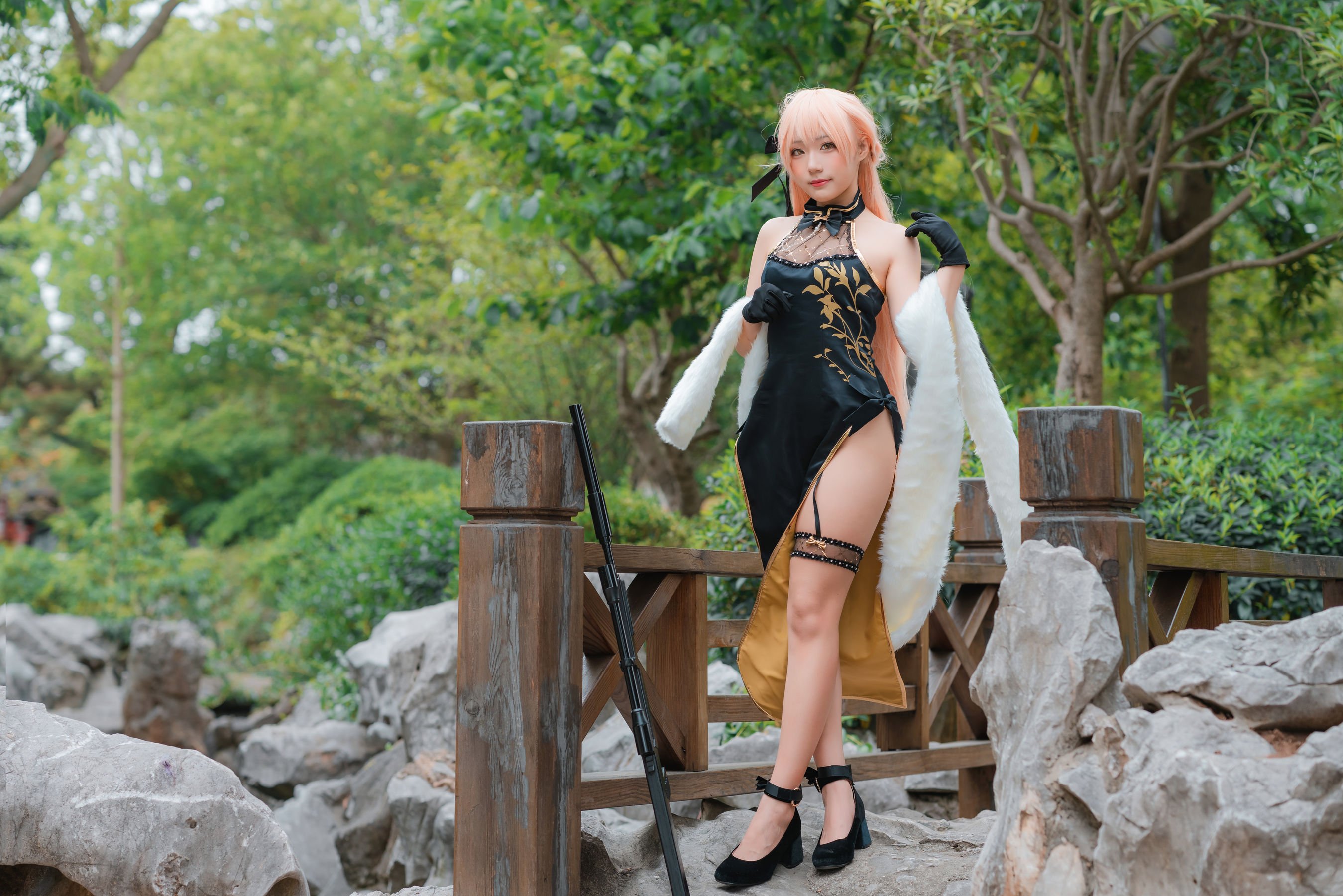 [网红COSER写真] 动漫博主Mime弥美 - 少女前线 OTS-14 紫雨心