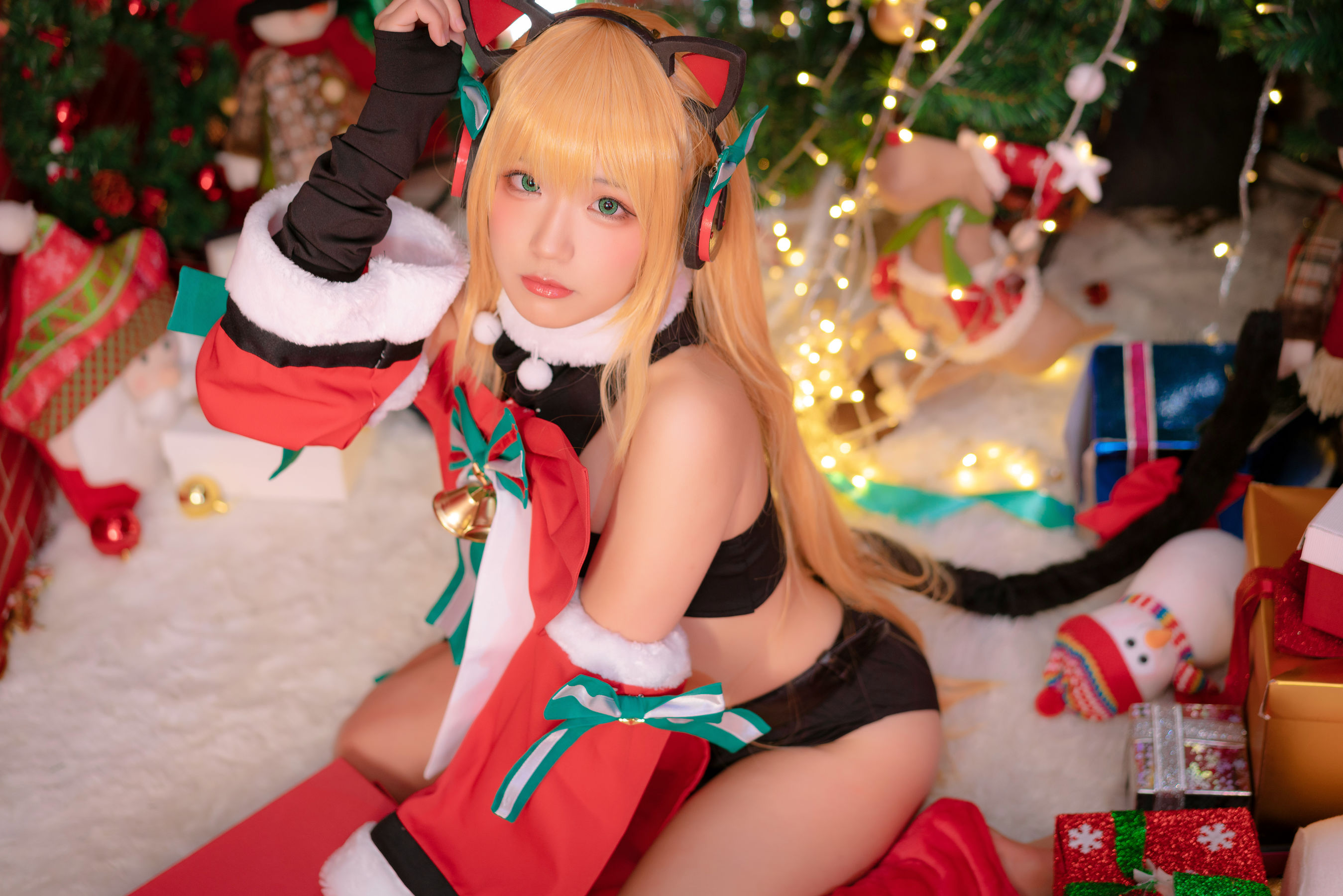 [网红COSER写真] 动漫博主Mime弥美 - 少女前线 TMP 圣诞节