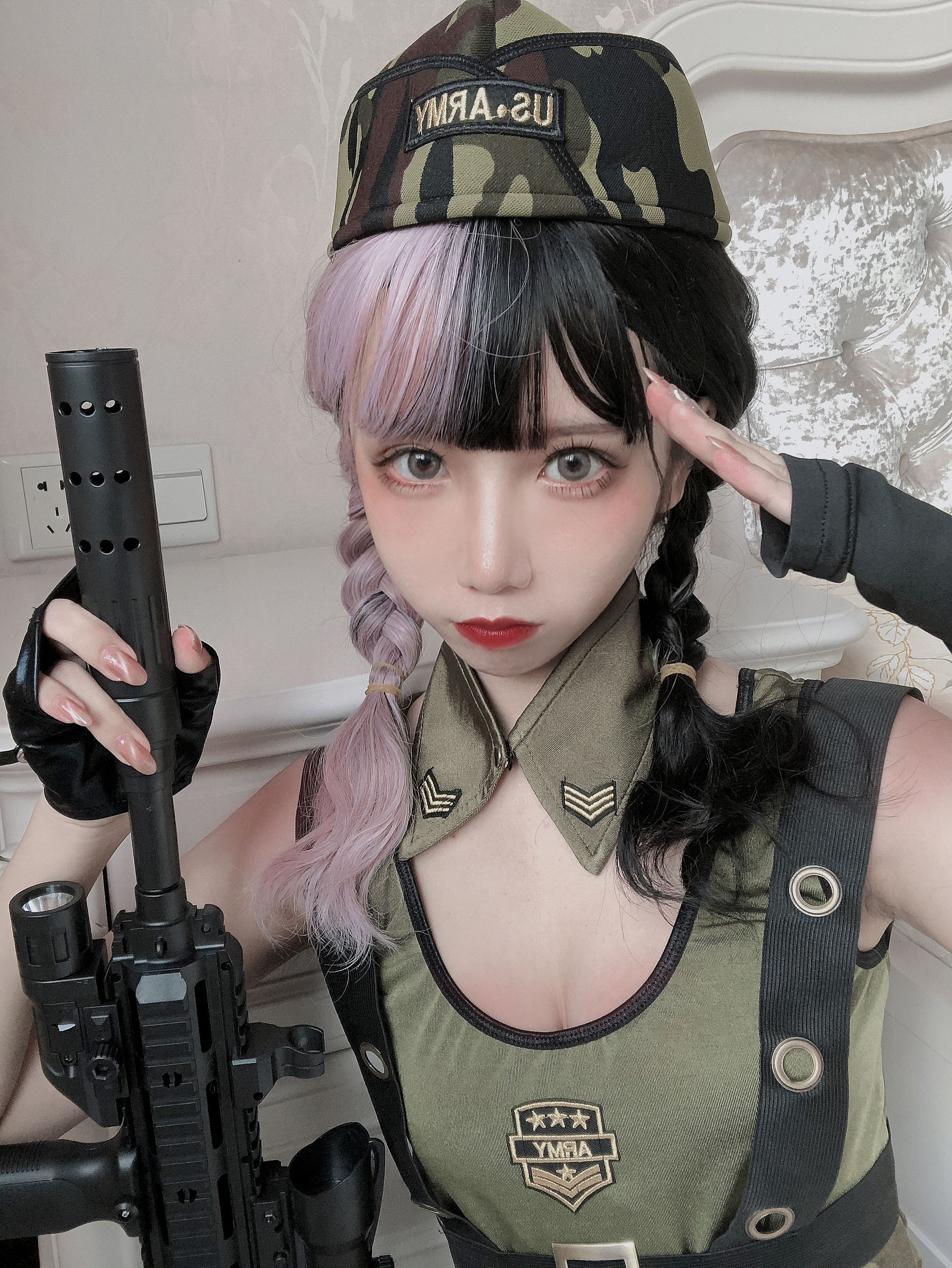 [网红COSER写真] 动漫博主果咩酱w - 战地甜心