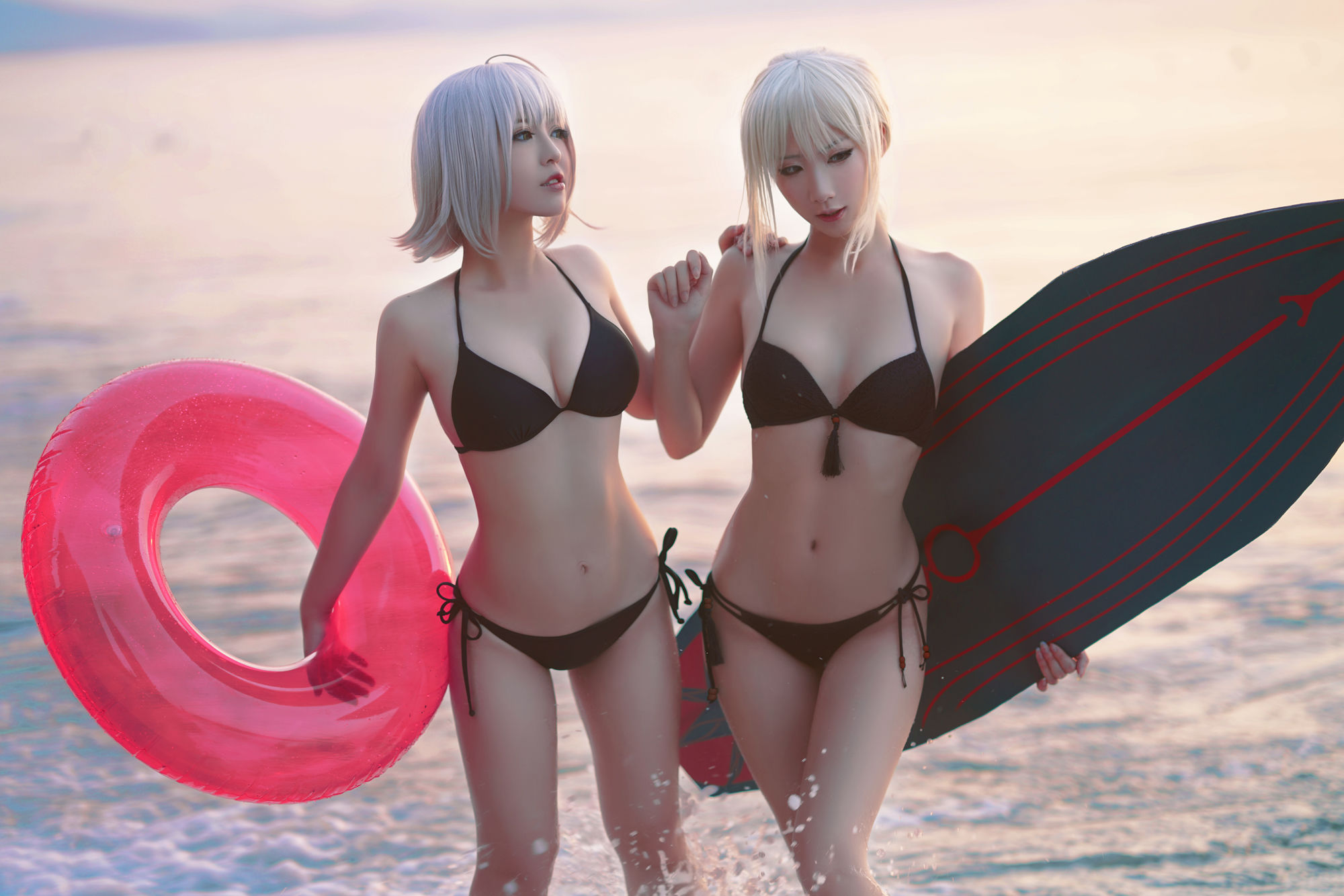 [网红COSER写真] 半半子&索索sophia - 海边泳装