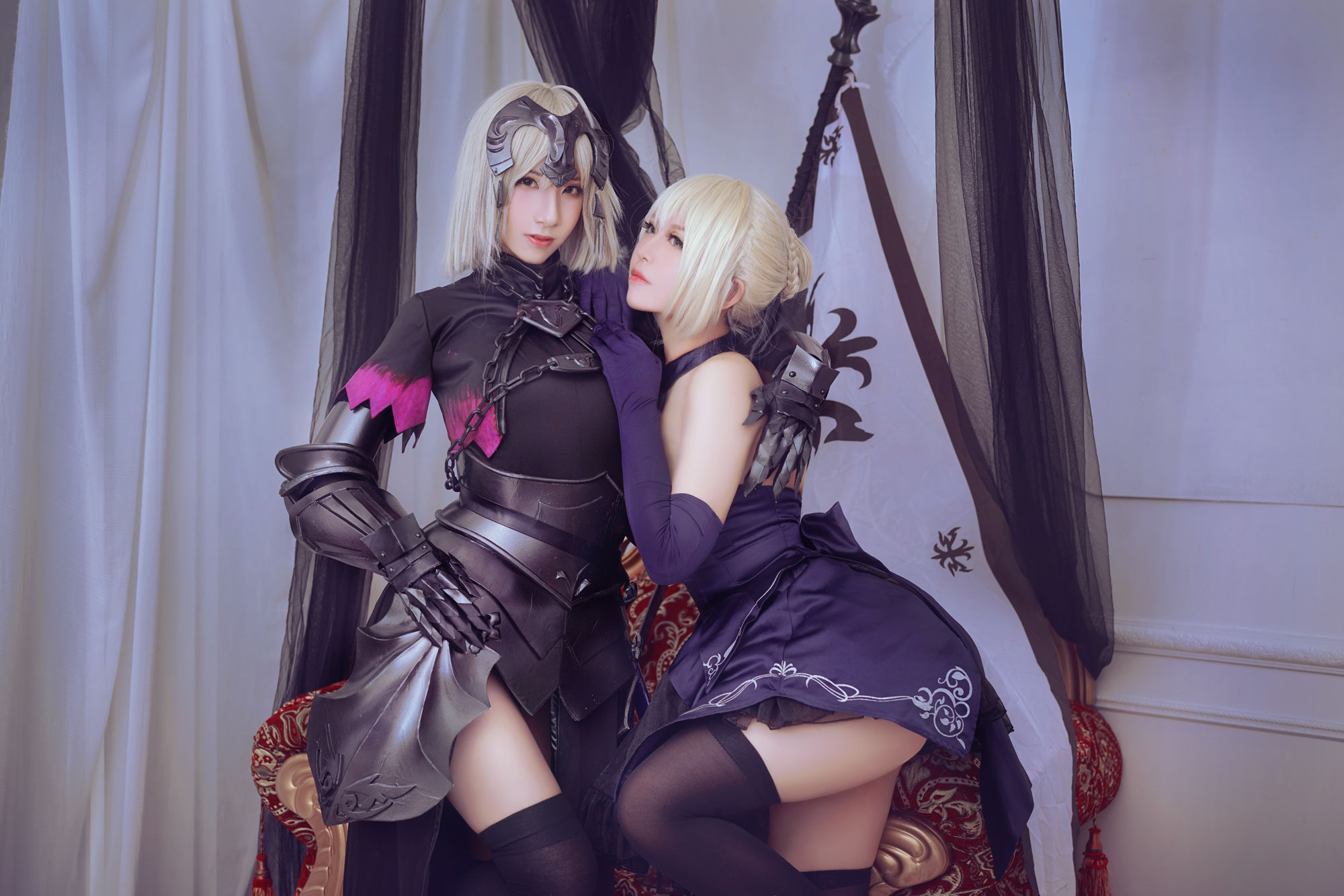 [网红COSER写真] 半半子&索索sophia - 黑贞1