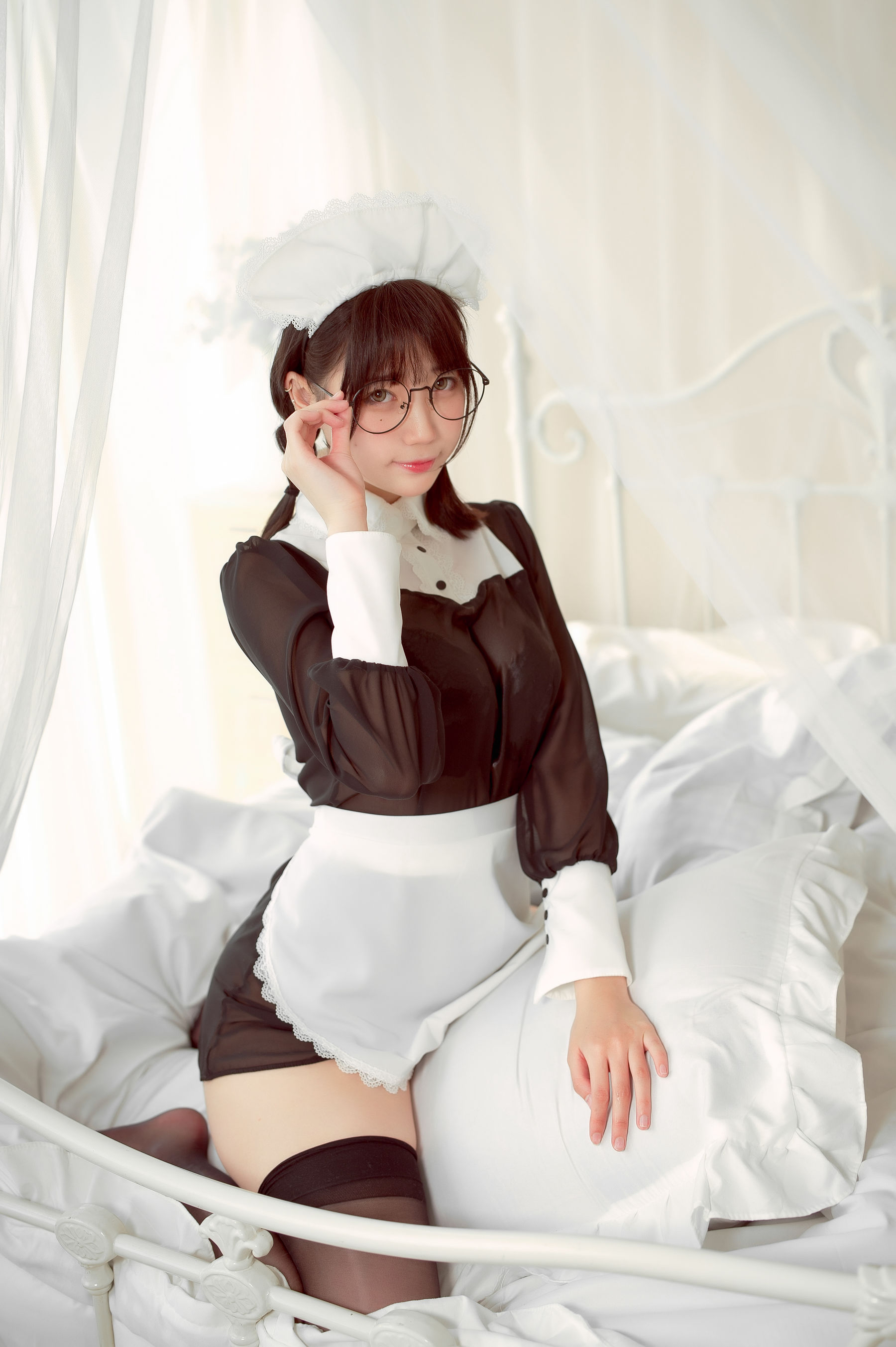 [网红COSER写真] 周叽是可爱兔兔 - 眼镜女仆