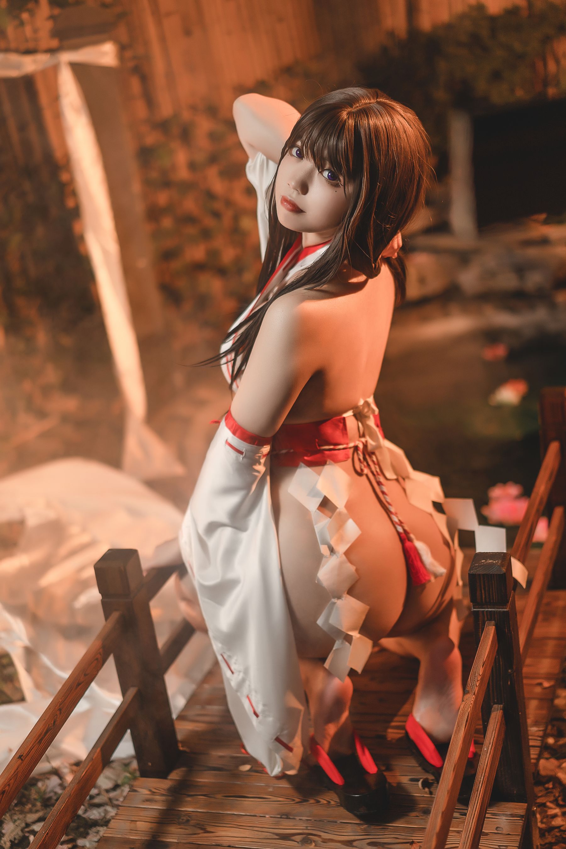 [网红COSER写真] 啊日日_Ganlory - 绳与巫女