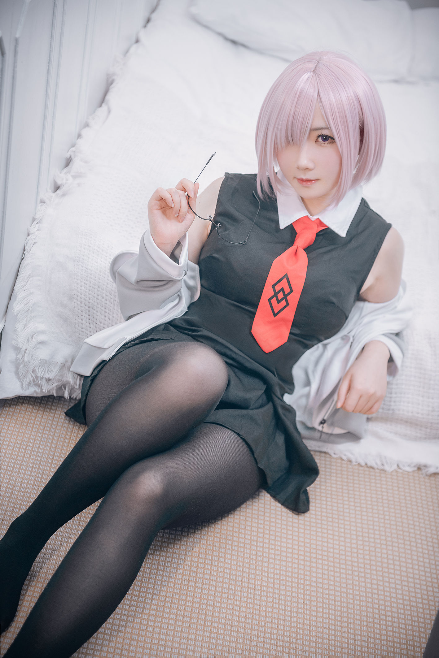 [网红COSER写真] 微肉感萌妹是本末末 - 玛修常服＆猫咪下着