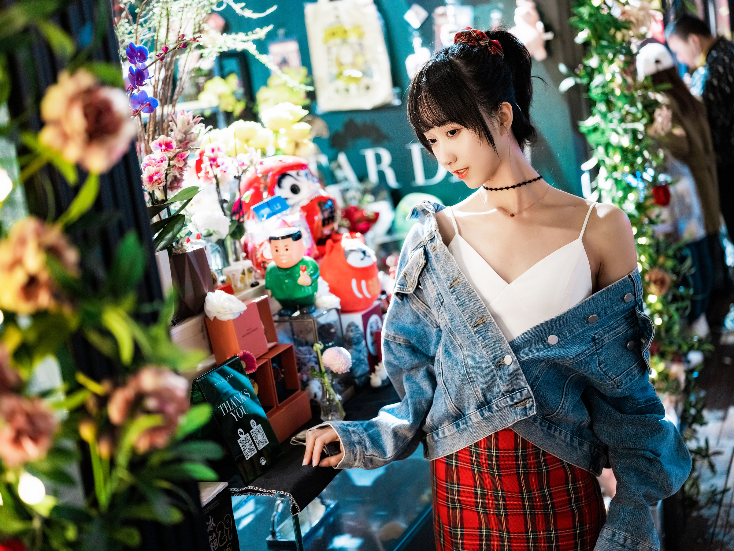 [网红COSER写真] 萌系小姐姐木绵绵OwO - 都市夜恋