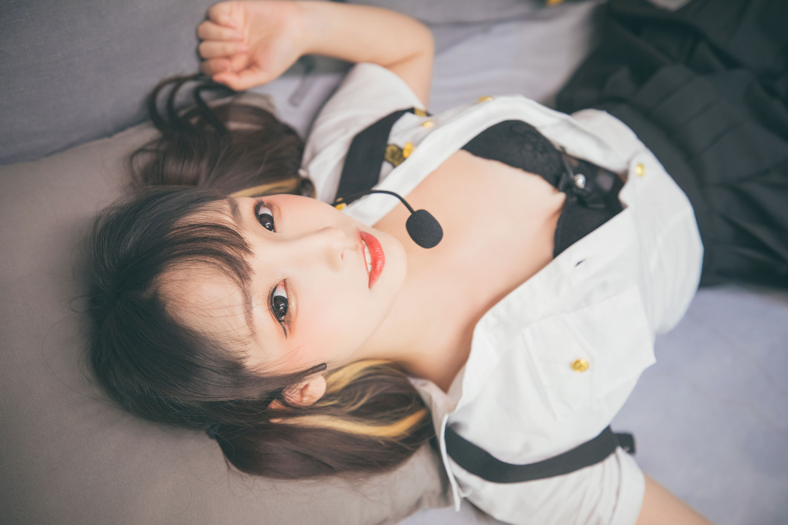 [网红COSER写真] 萝莉神楽板真冬 之お帰りなさい、指揮官