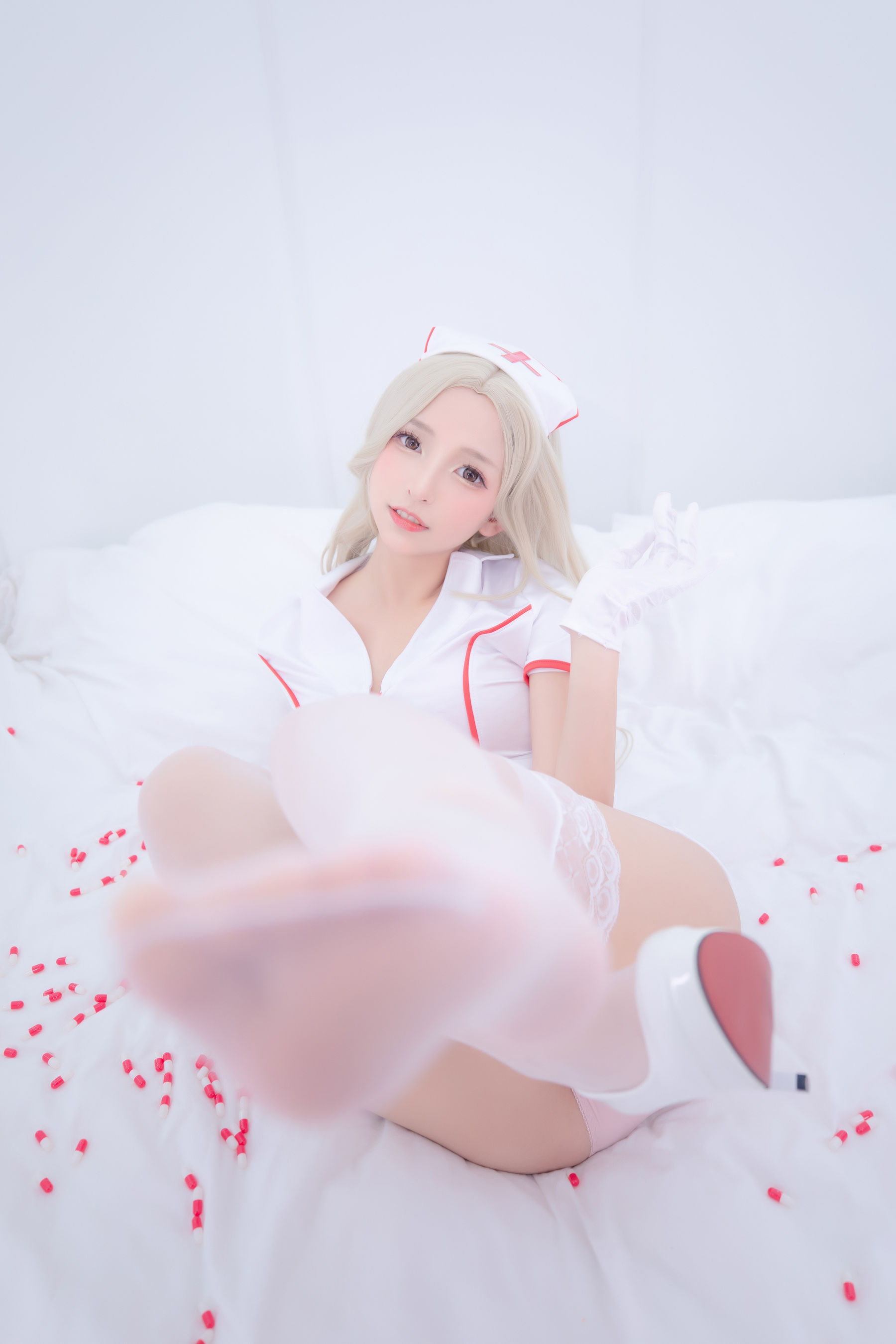 [网红COSER写真] 萝莉神楽板真冬 之心身バランス