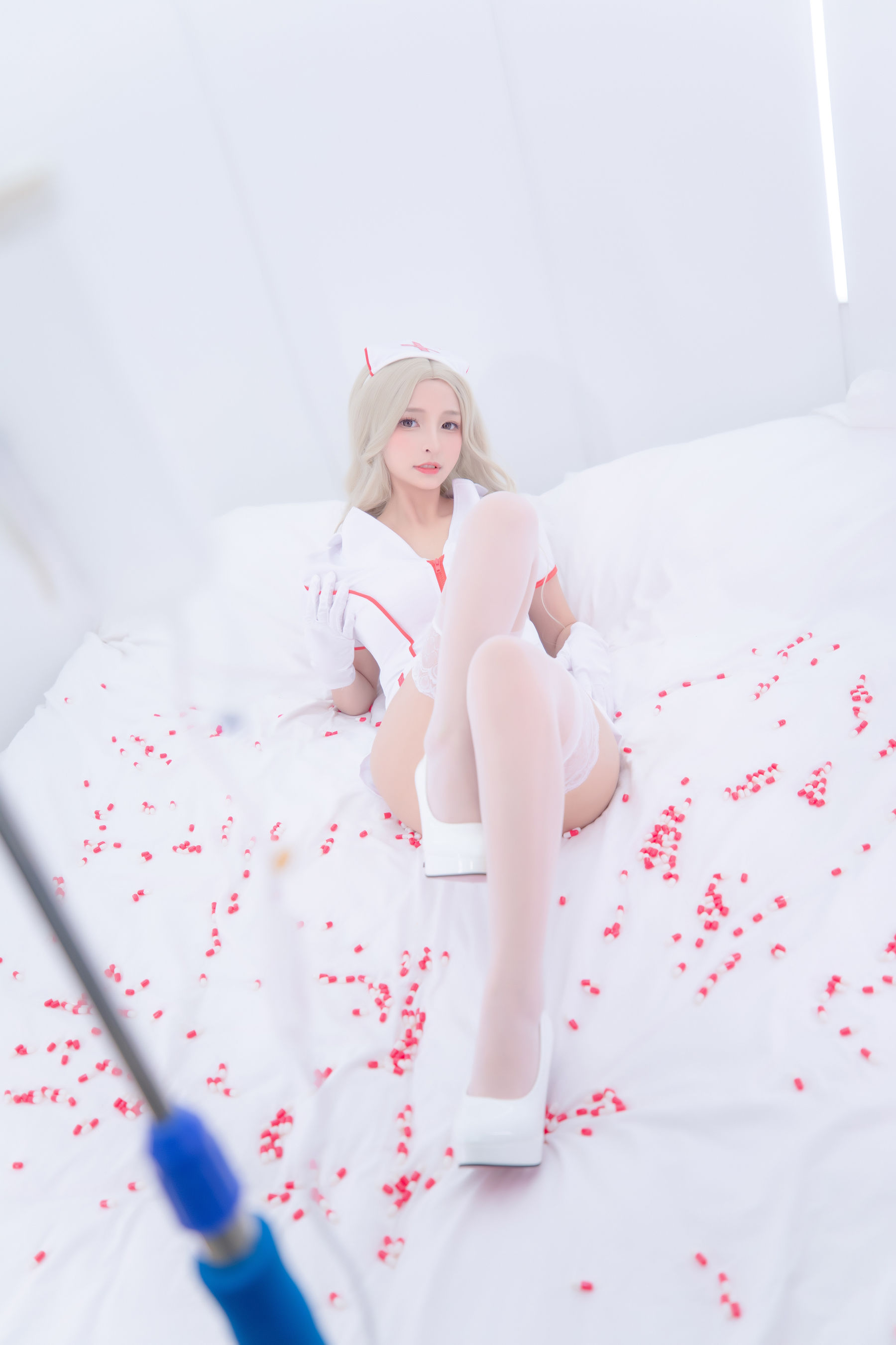 [网红COSER写真] 萝莉神楽板真冬 之心身バランス