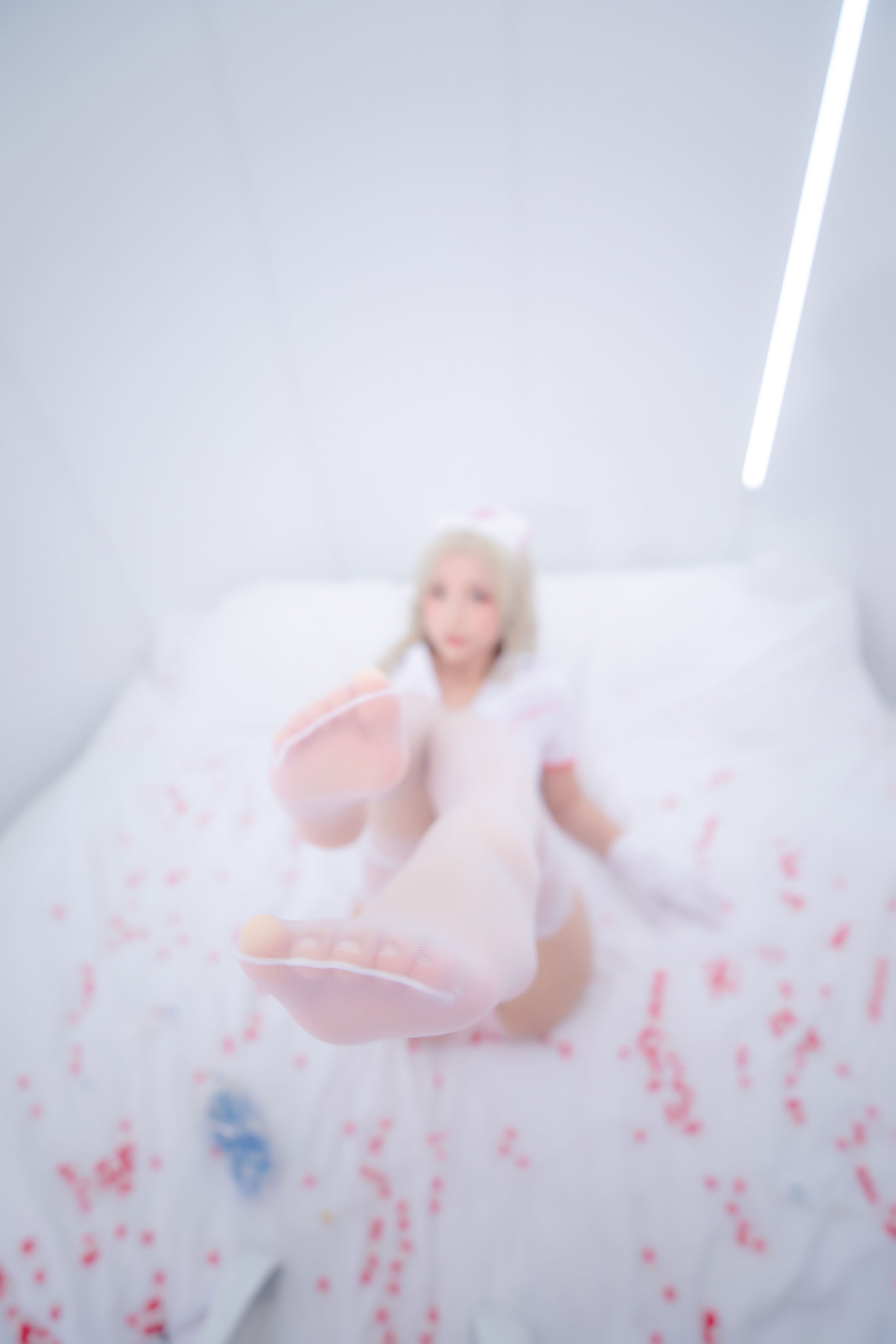 [网红COSER写真] 萝莉神楽板真冬 之心身バランス